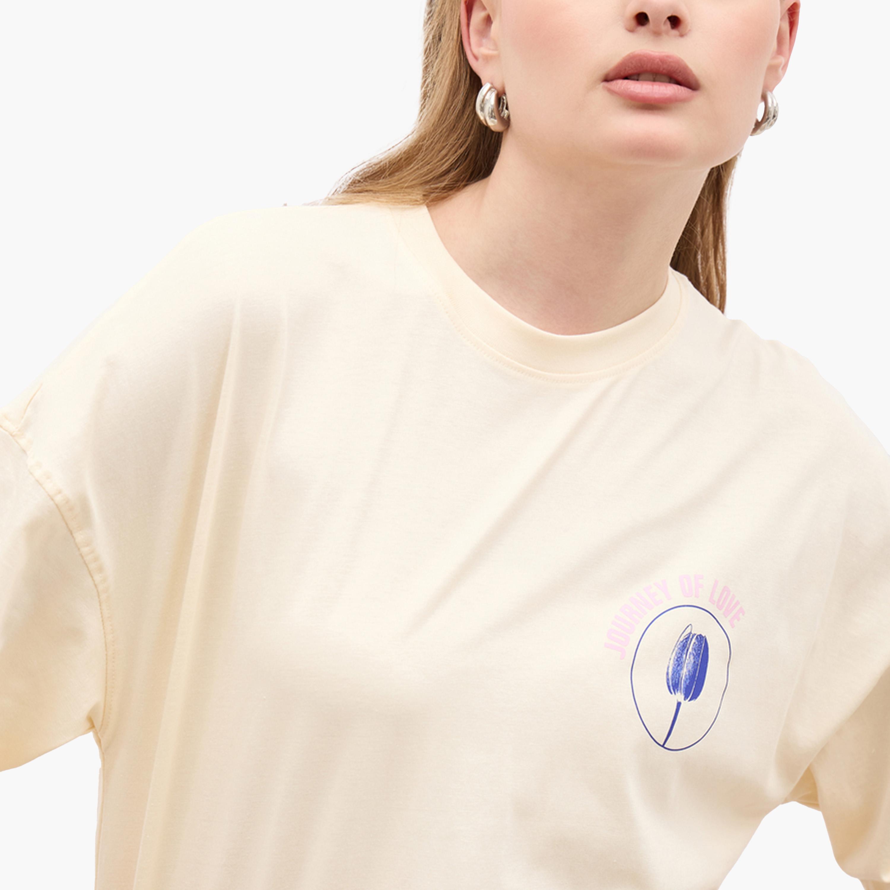Styli Graphic Print Short Sleeve Oversized T-Shirt-women-clothing-tshirts-image-4