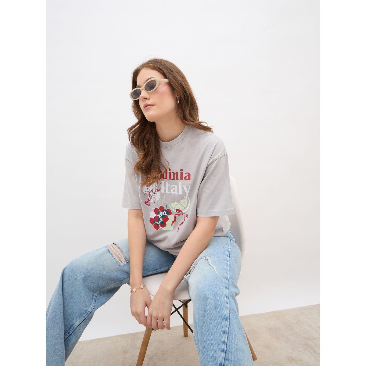 Styli Sardinia Italy Graphic Print Acid Washed Oversized T-Shirt-women-clothing-tshirts-image-6