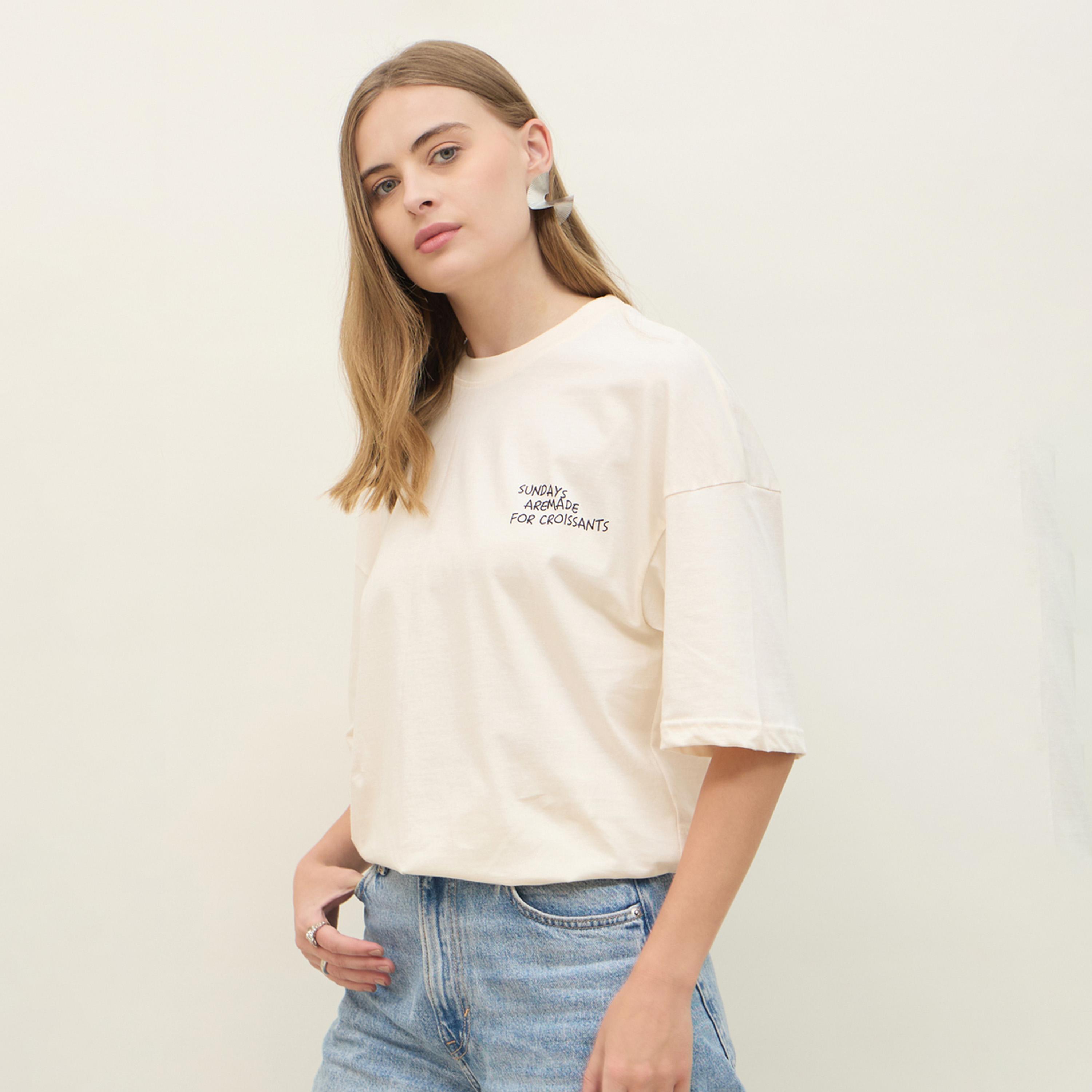 Styli Croissants Graphic Print Dropped Shoulder Oversized T-Shirt-women-clothing-tshirts-image-3