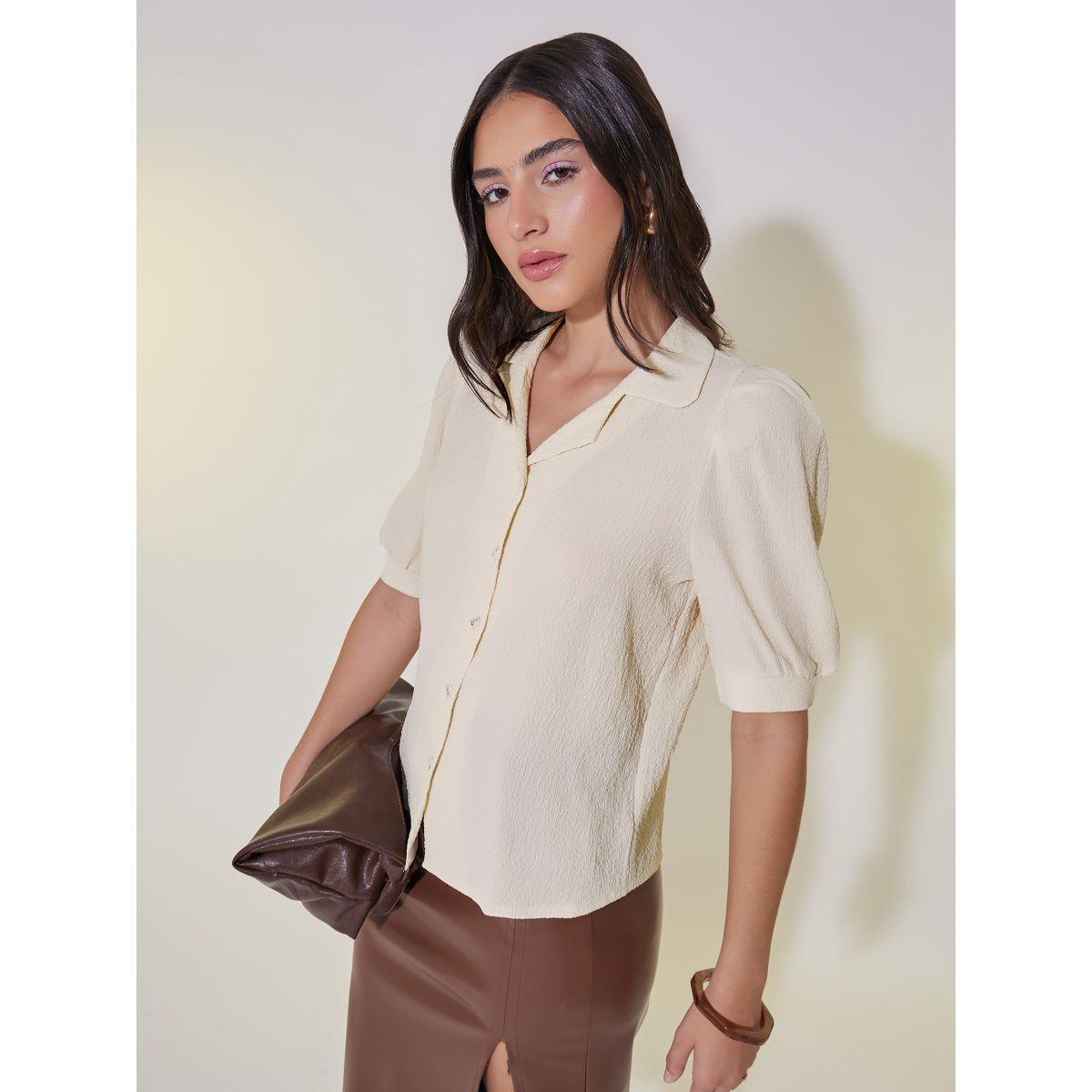 بلوزة بأكمام منفوخة وتفاصيل بارزة الملمس-women-clothing-shirtsandblouses-shirts-image-1