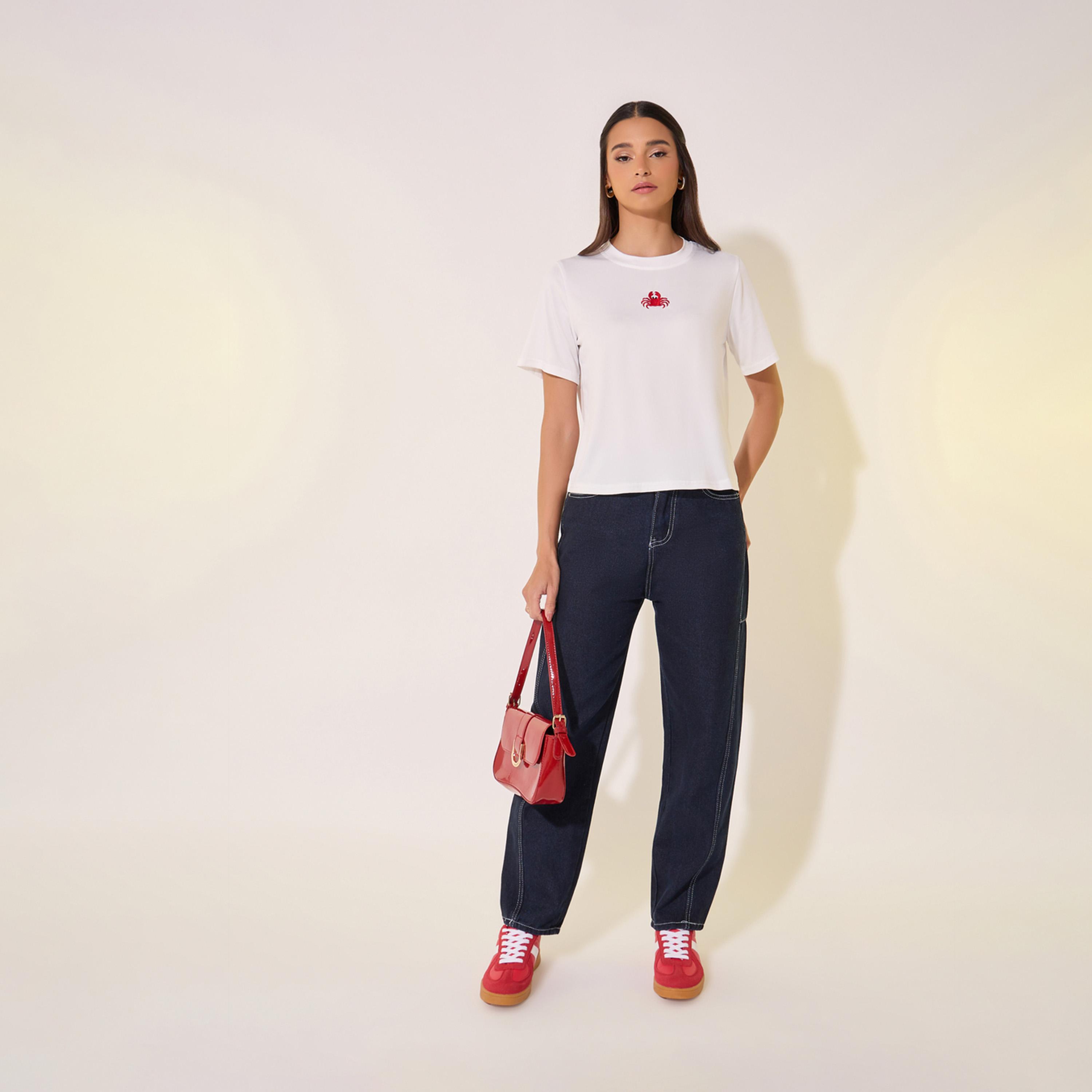 جينز سادة بخصر متوسط وقصة أرجل مستقيمة-women-clothing-bottoms-jeans-image-1