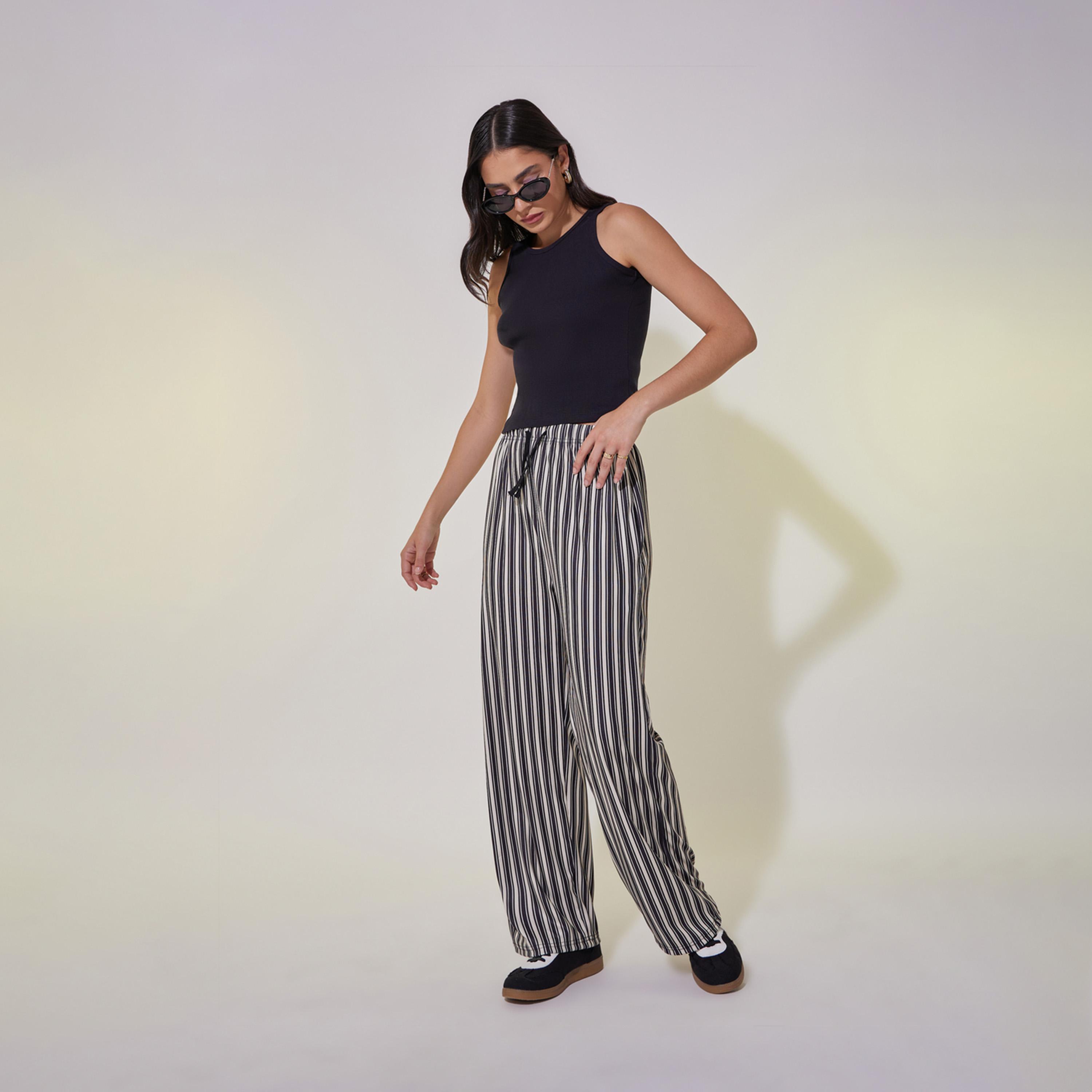 بنطال مخطط بقصة مريحة وأربطة-women-clothing-bottoms-trousers-image-4