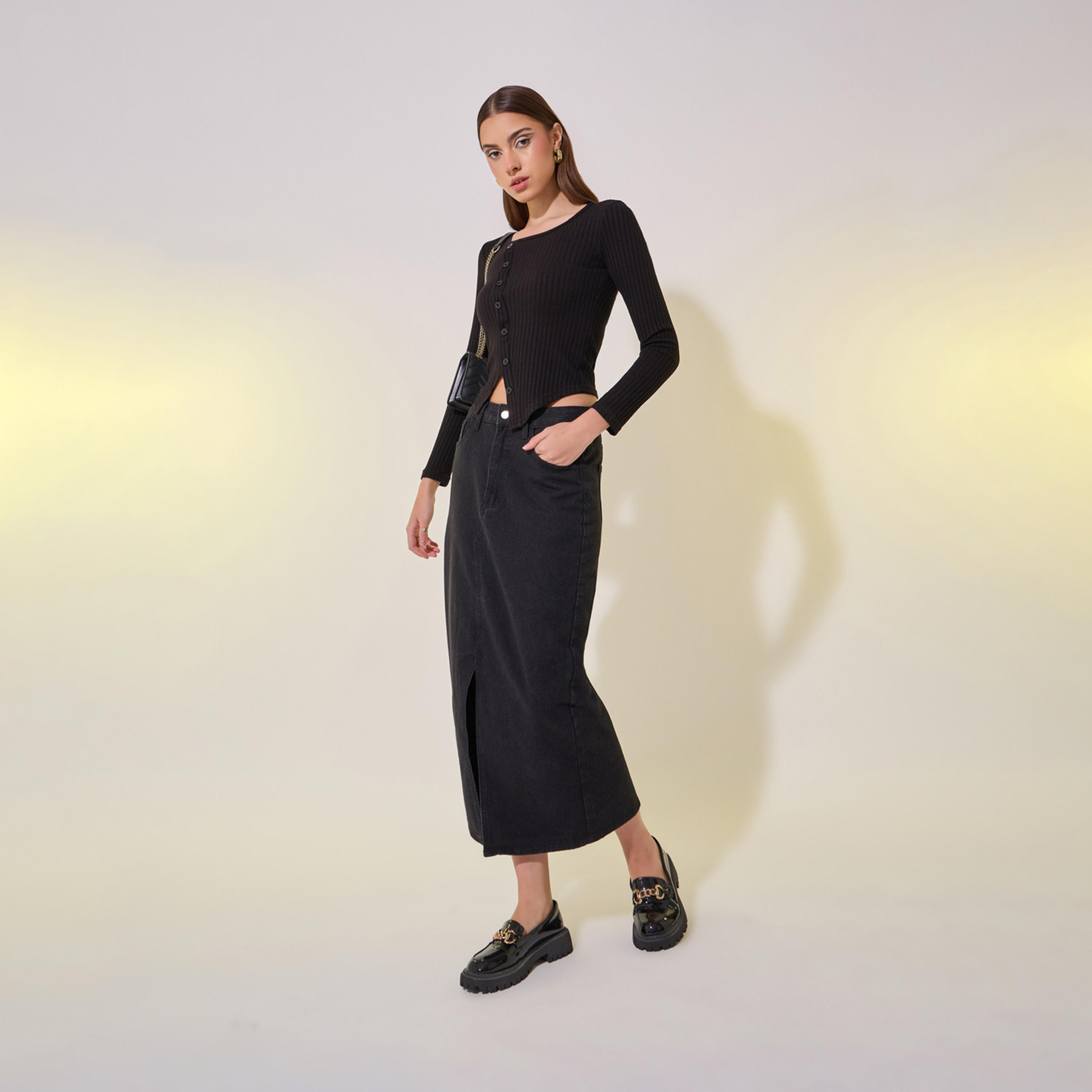بلوزة بياقة دائرية وتفاصيل أزرار مع حافة غير متماثلة-women-clothing-shirtsandblouses-blouses-image-2