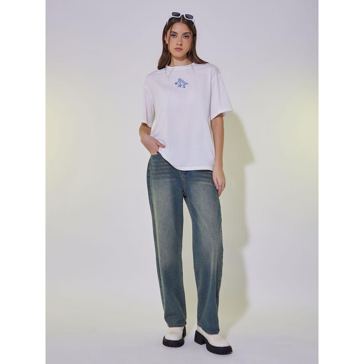 تيشيرت مُطرّز بقصة مريحة وياقة دائرية-women-clothing-tshirts-image-2
