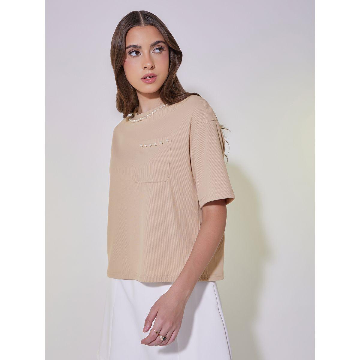 تيشيرت مضلع بقصة بوكسي ومنمق بلؤلؤ صناعي-women-clothing-tshirts-image-1