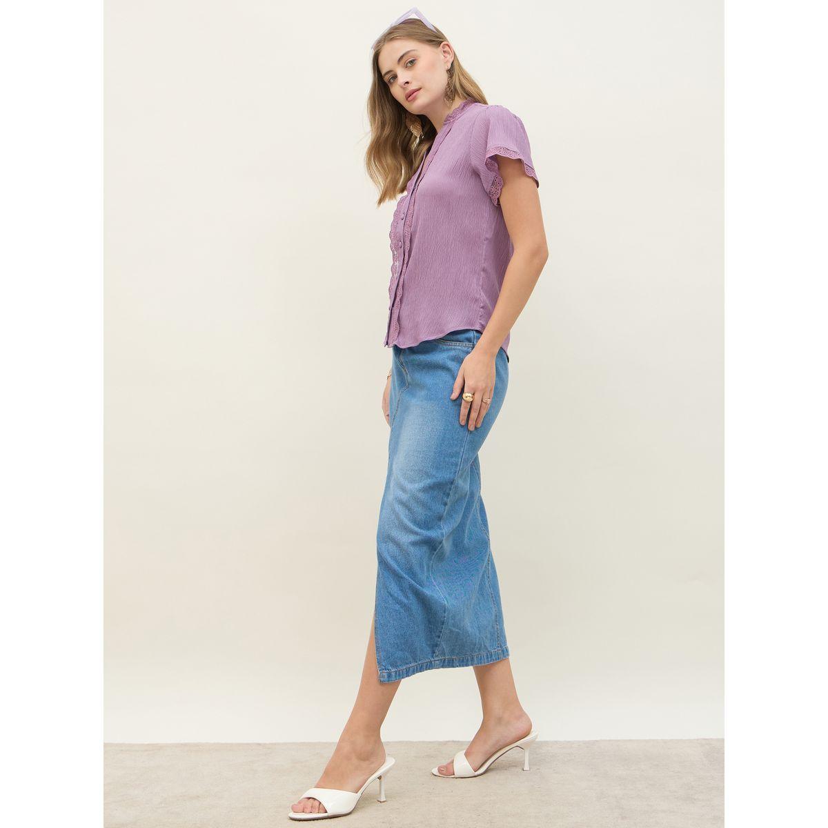 بلوزة بتفاصيل دانتيل وحافة بنمط صدف-women-clothing-shirtsandblouses-blouses-image-1