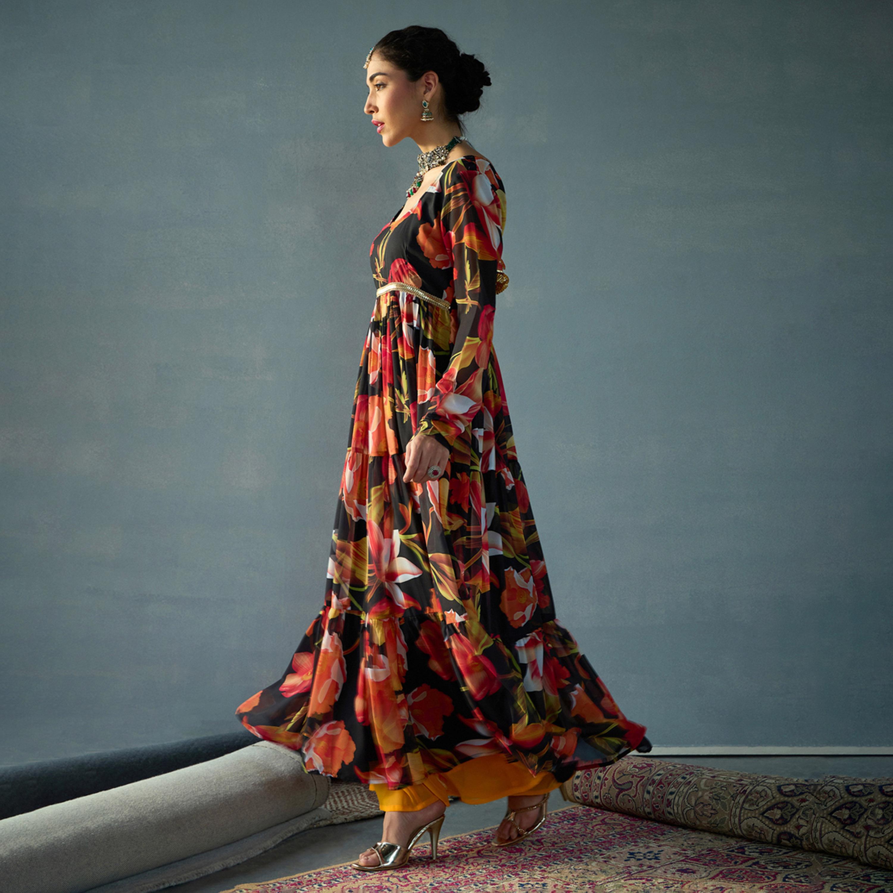 شيا باي ساسافراس × ستايلي - قميص كورتا بطبقات بطبعة زهور ورقبة دائرية-women-clothing-ethnicwear-kurtas-image-3