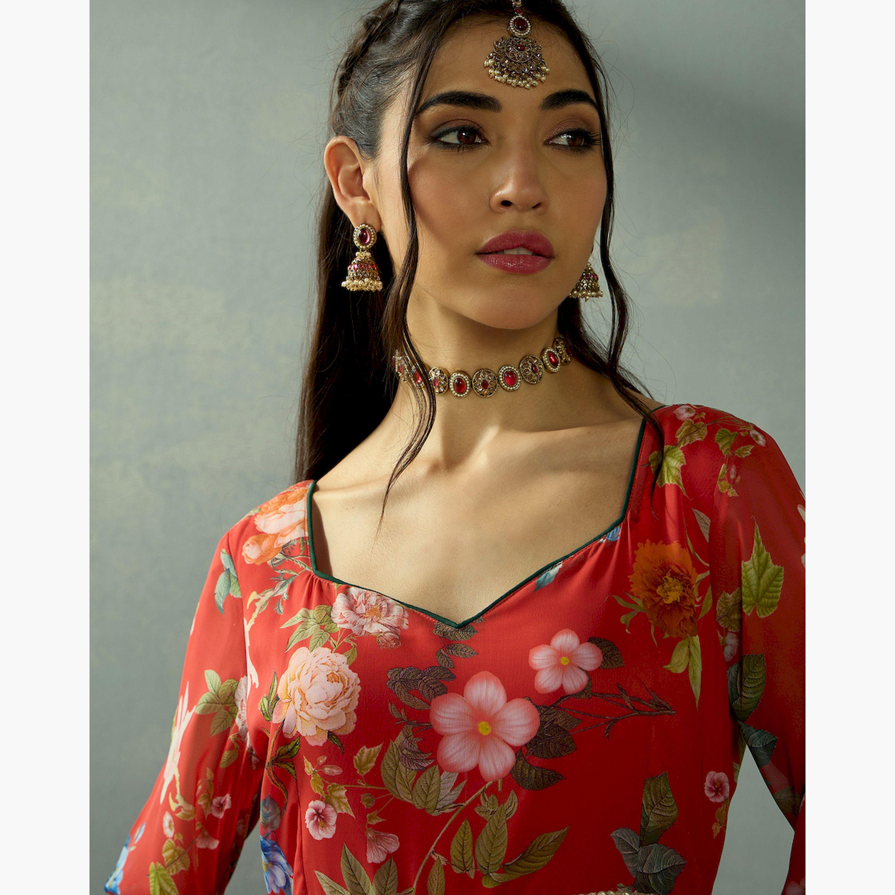 شيا باي ساسافراس × ستايلي - قميص أناركالي بطبعة زهور وفتحة رقبة على شكل قلب-women-clothing-ethnicwear-kurtas-image-4