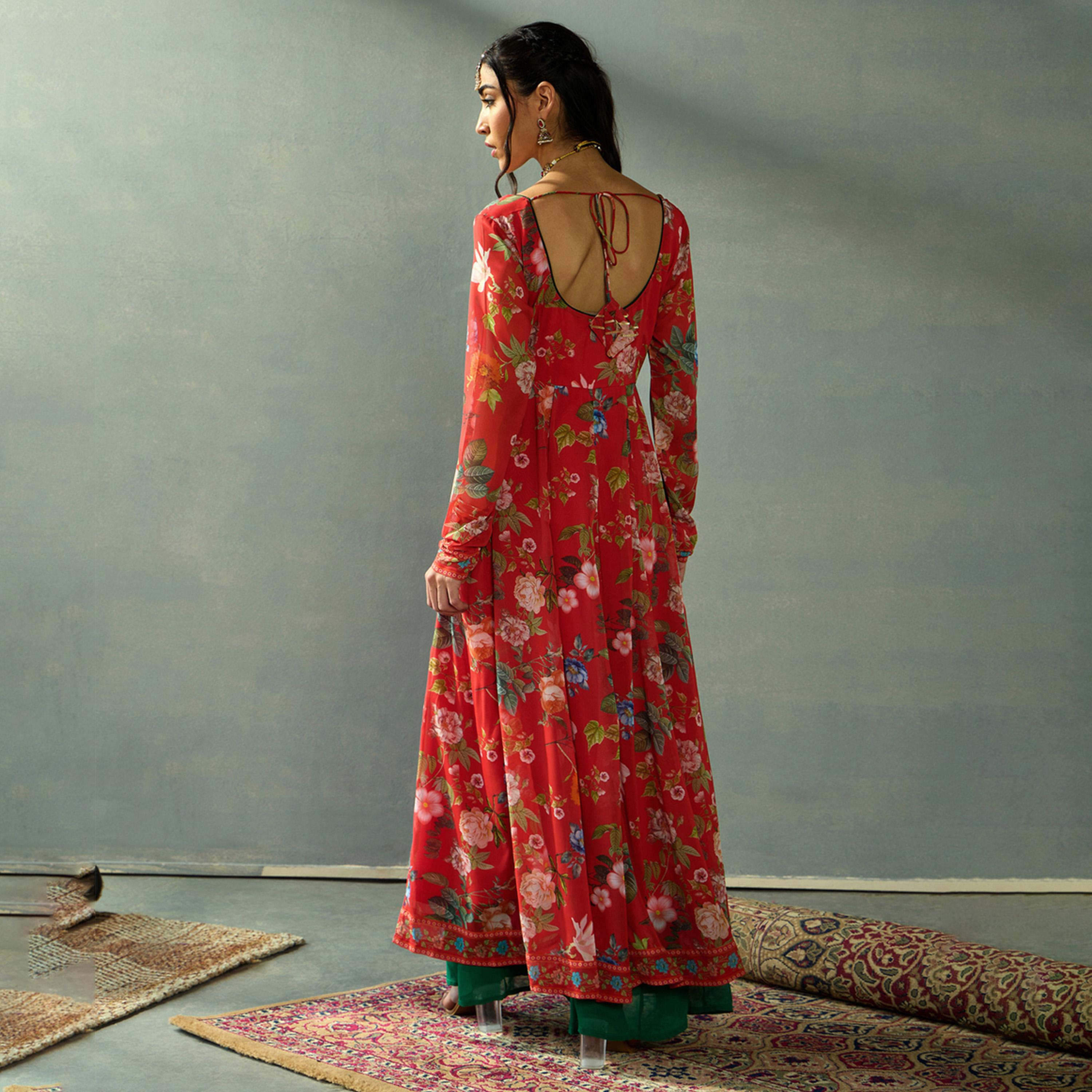 شيا باي ساسافراس × ستايلي - قميص أناركالي بطبعة زهور وفتحة رقبة على شكل قلب-women-clothing-ethnicwear-kurtas-image-5