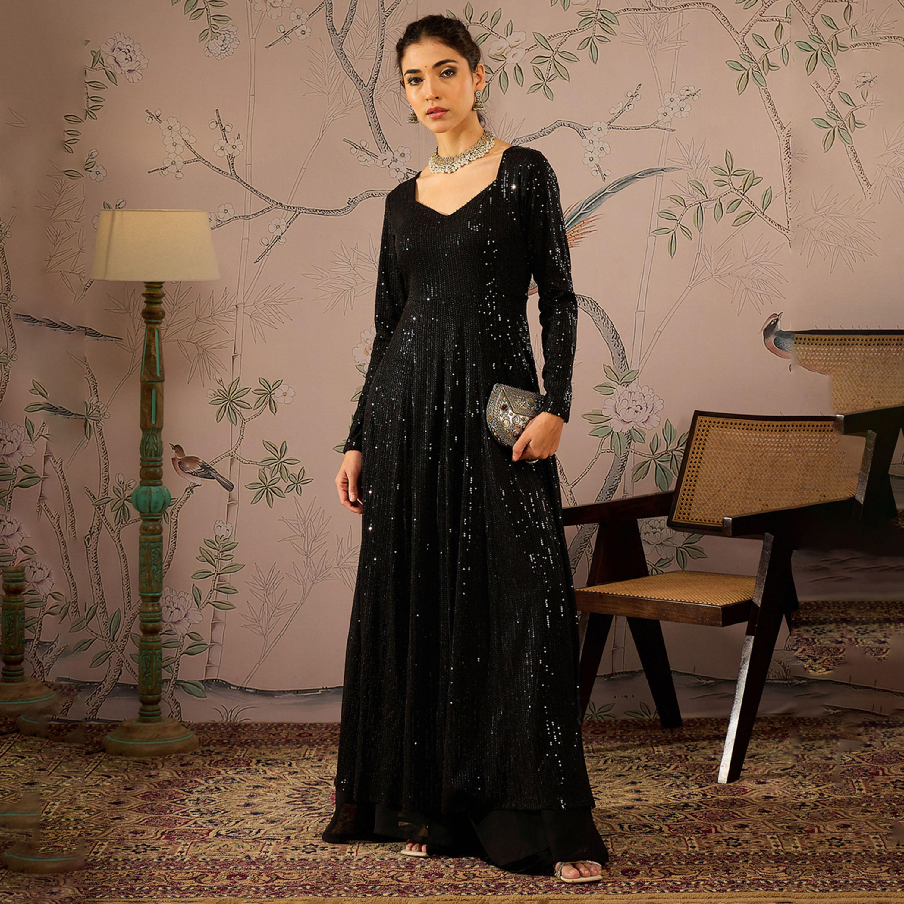 شاي باي ساسافراس × ستايلي طقم كورتا أناركالي برقبة على شكل قلب أسود مزين بالترتر-women-clothing-ethnicwear-kurtas-image-6