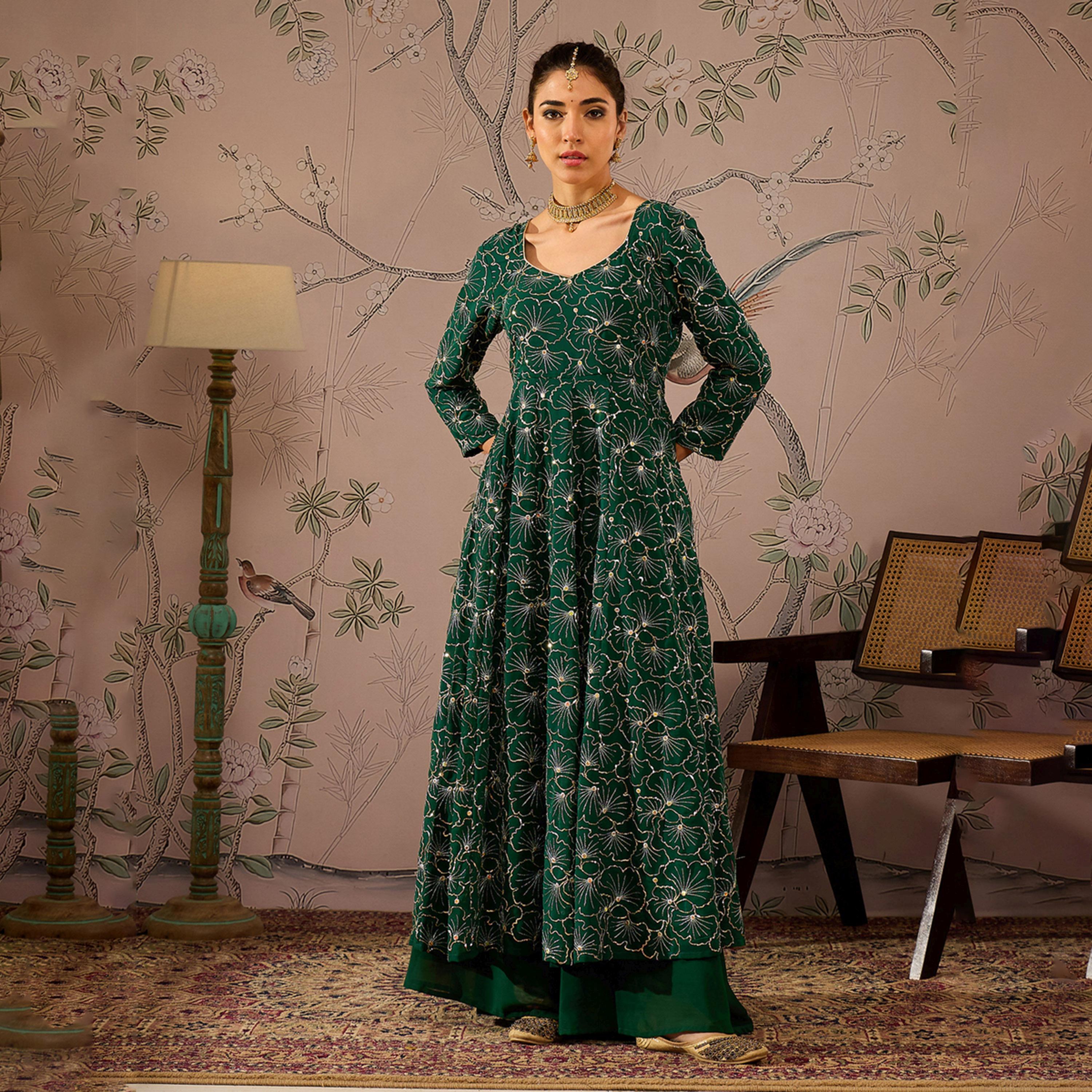 Shae by SASSAFRAS X Styli Embellished Sequins Sweetheart Neck Kurta-women-clothing-ethnicwear-kurtas-image-6