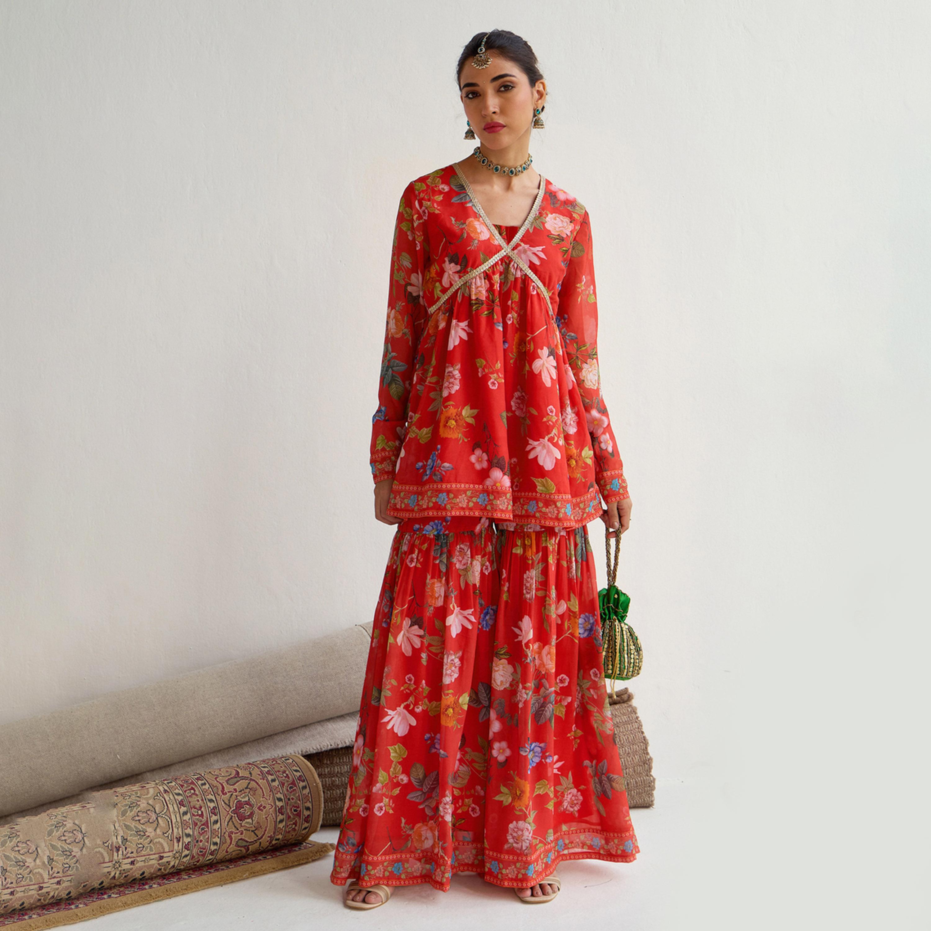 شيا باي ساسافراس × ستايلي - طقم بلوزة ببلوم بطبعة زهور مع بنطال شارارا-women-clothing-ethnicwear-salwarsuits-image-1