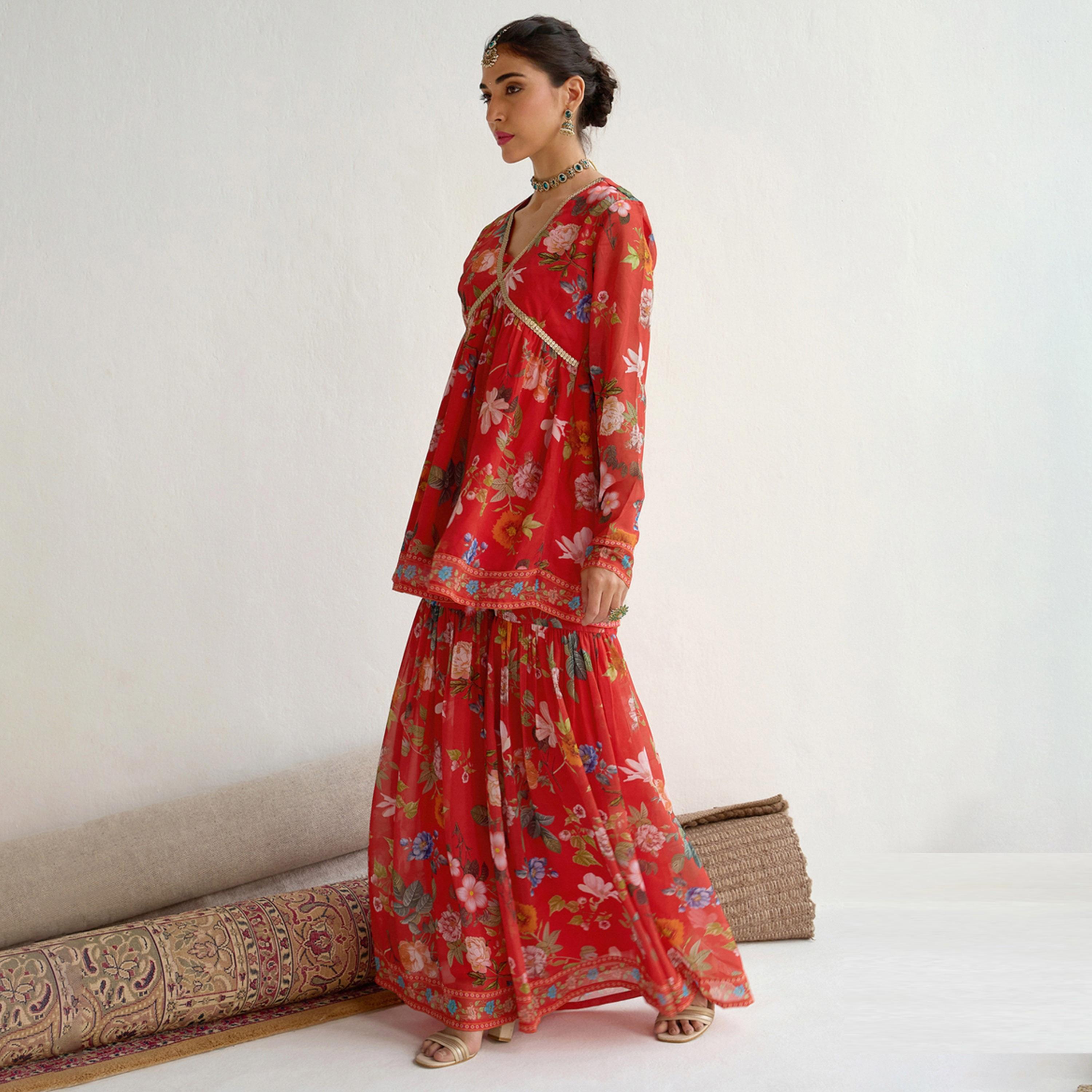 شيا باي ساسافراس × ستايلي - طقم بلوزة ببلوم بطبعة زهور مع بنطال شارارا-women-clothing-ethnicwear-salwarsuits-image-3