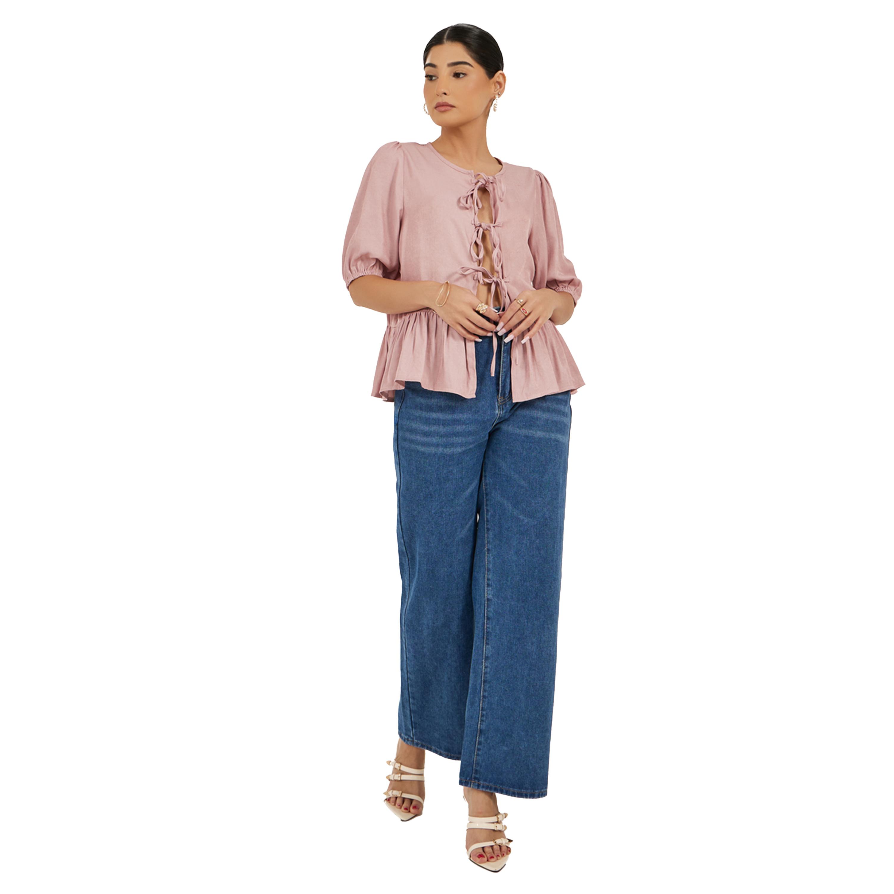 ستايلي - بلوزة بأكمام منفوخة وحافة مكشكشة وقصة بيبلوم مع تفاصيل ربطة عنق-women-clothing-shirtsandblouses-blouses-image-1