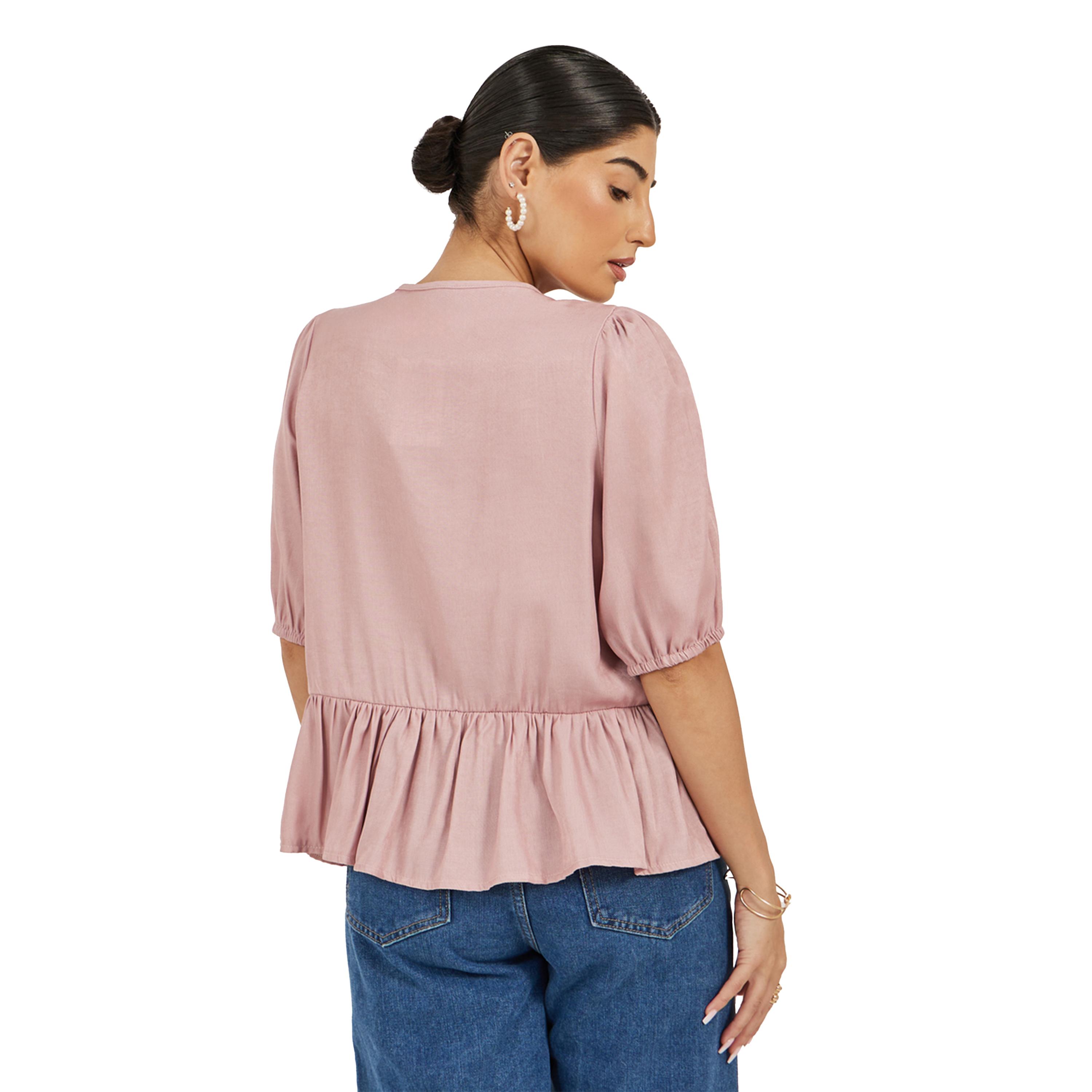 ستايلي - بلوزة بأكمام منفوخة وحافة مكشكشة وقصة بيبلوم مع تفاصيل ربطة عنق-women-clothing-shirtsandblouses-blouses-image-4