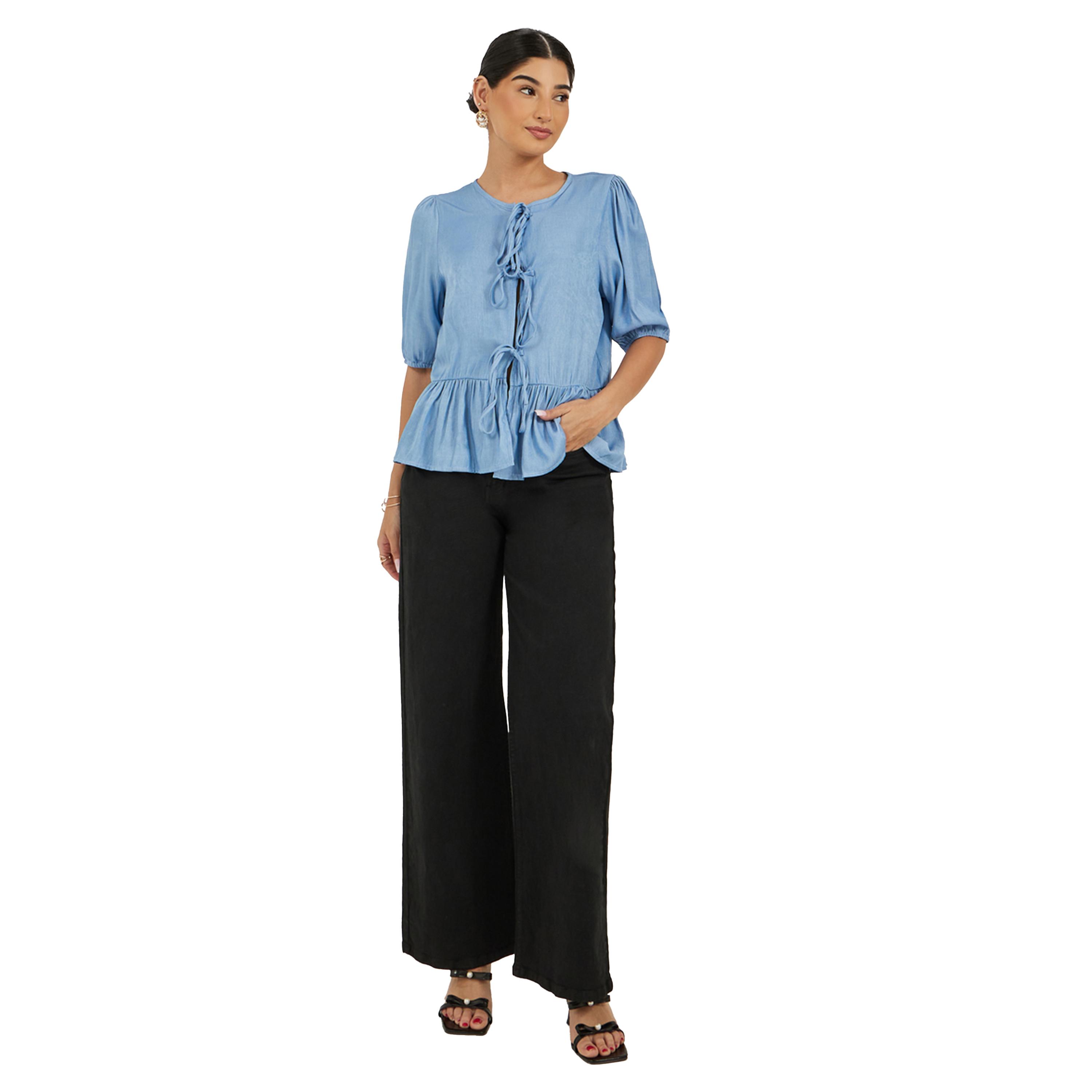 ستايلي - بلوزة بأكمام منفوخة وحافة مكشكشة وقصة بيبلوم مع تفاصيل ربطة عنق-women-clothing-shirtsandblouses-blouses-image-2