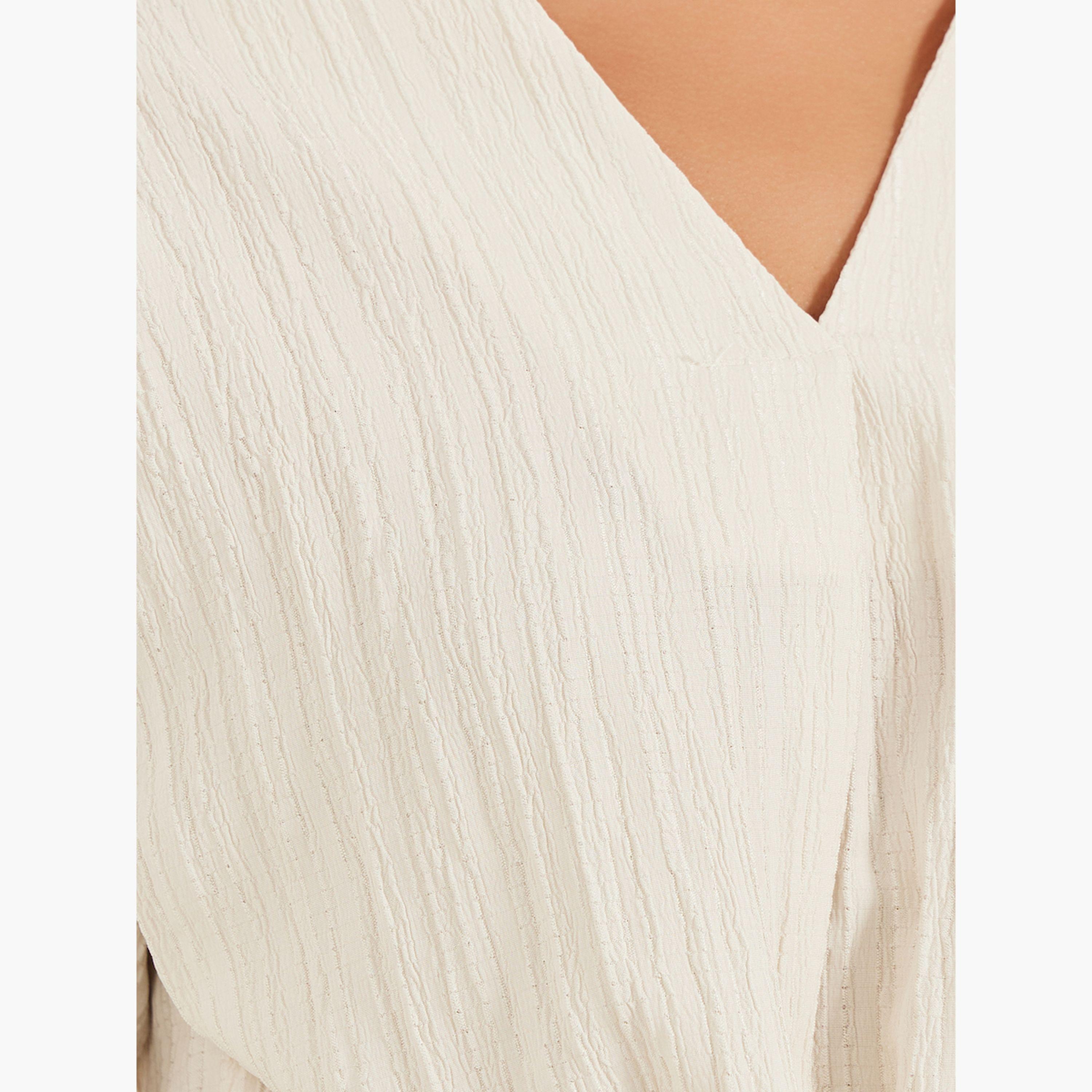 ستايلي -  قمة مزخرفة برقبة V-women-clothing-shirtsandblouses-blouses-image-3