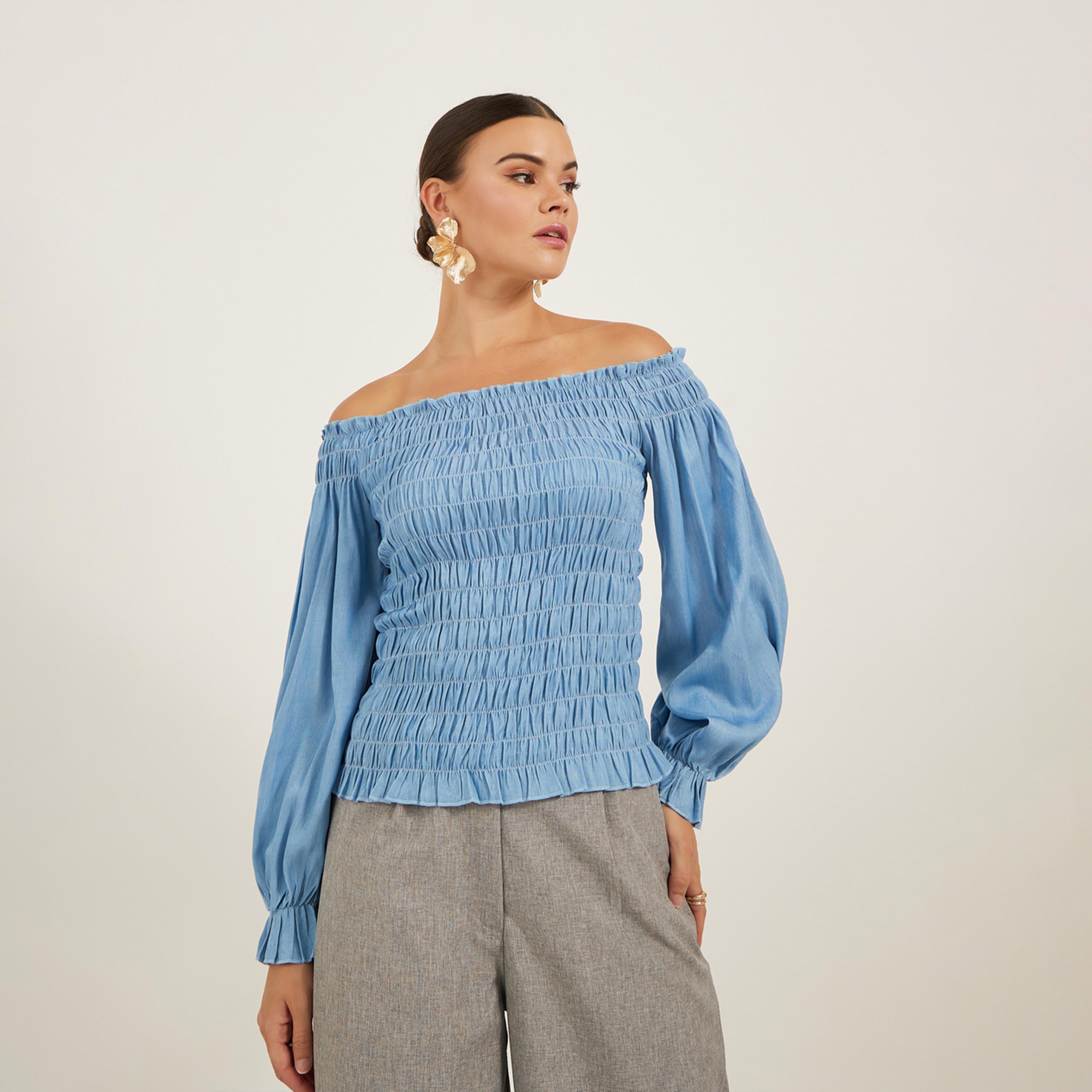 ستايلي - بلوزة سادة مكشوفة الكتفين بتفاصيل مجمعة-women-clothing-shirtsandblouses-blouses-image-3