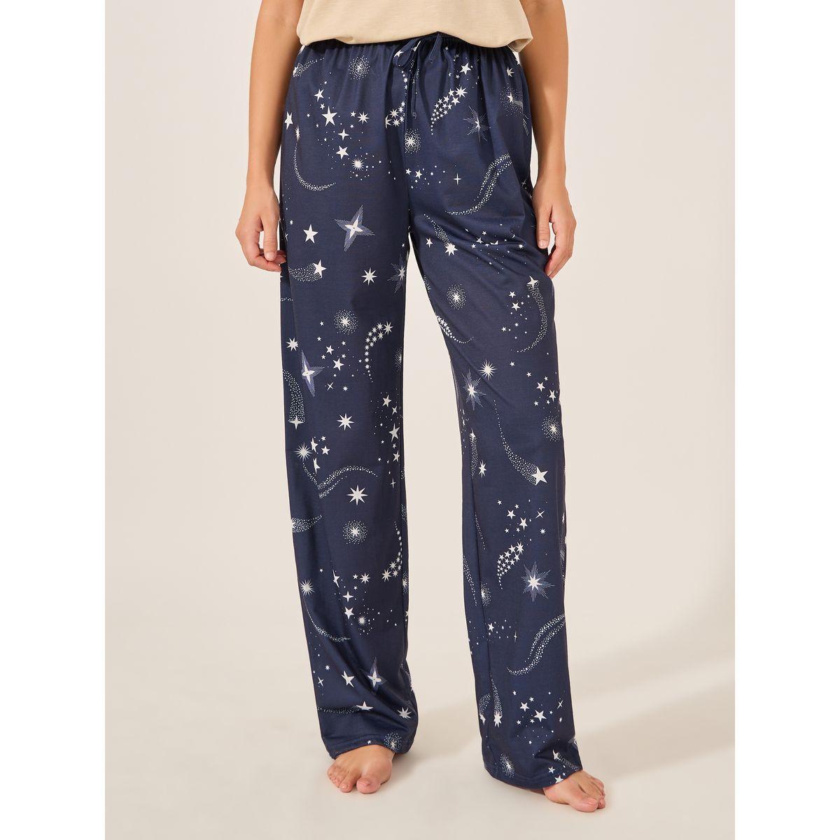 Styli V-Neck Texture Tee & Printed Star Pyjama Set-women-clothing-nightwear-pyjamas-longsets-image-6