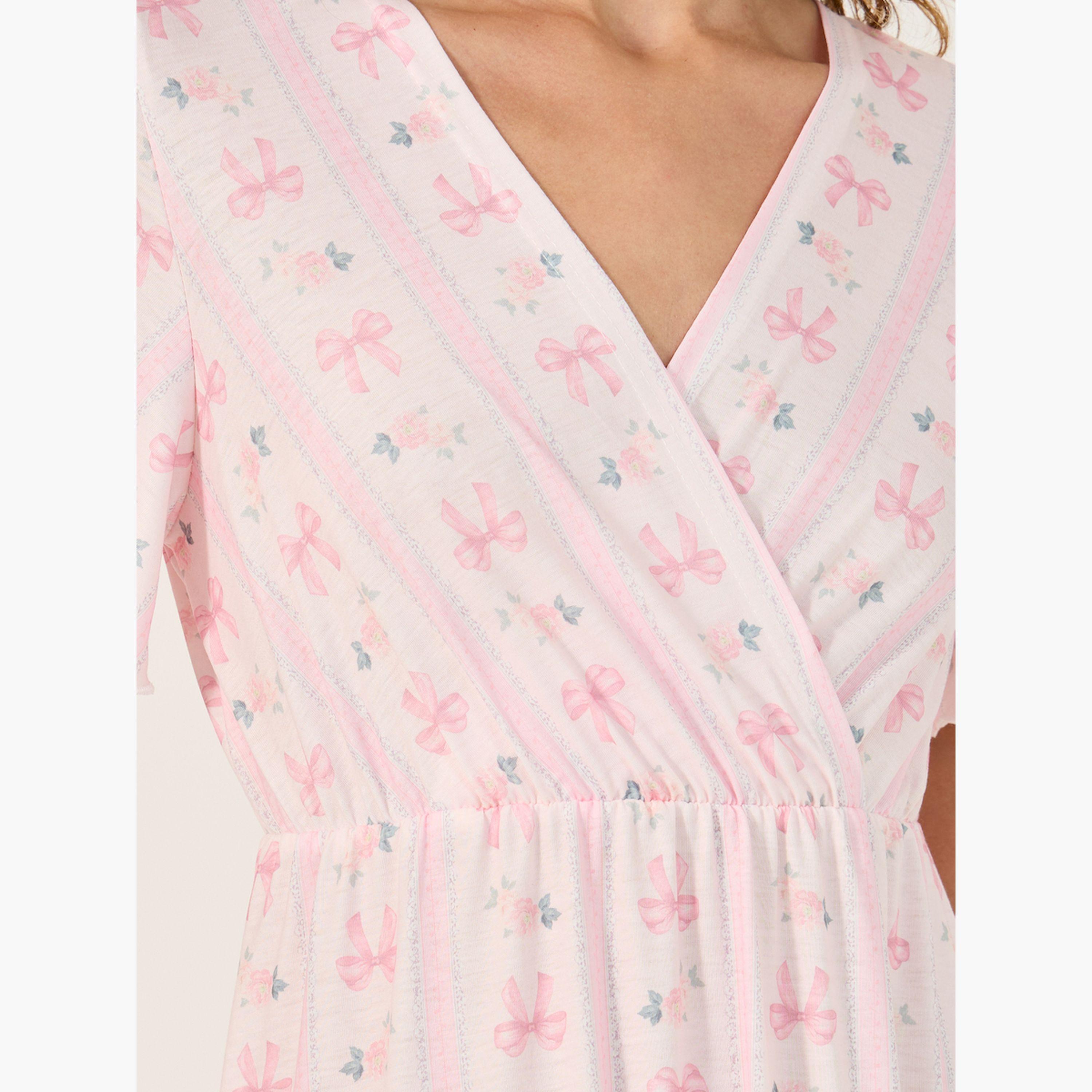 ستايلي - فستان نوم بتصميم ملفوف بياقة V وطبعة فيونكة-women-clothing-nightwear-nighties-image-3
