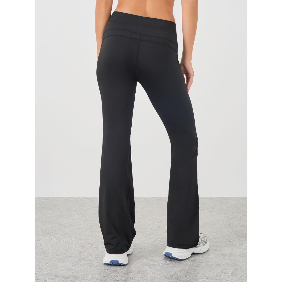 ليقنز واسع بتفاصيل درزات-women-clothing-sportswearandactivewear-bottoms-joggersandtrackpants-image-4