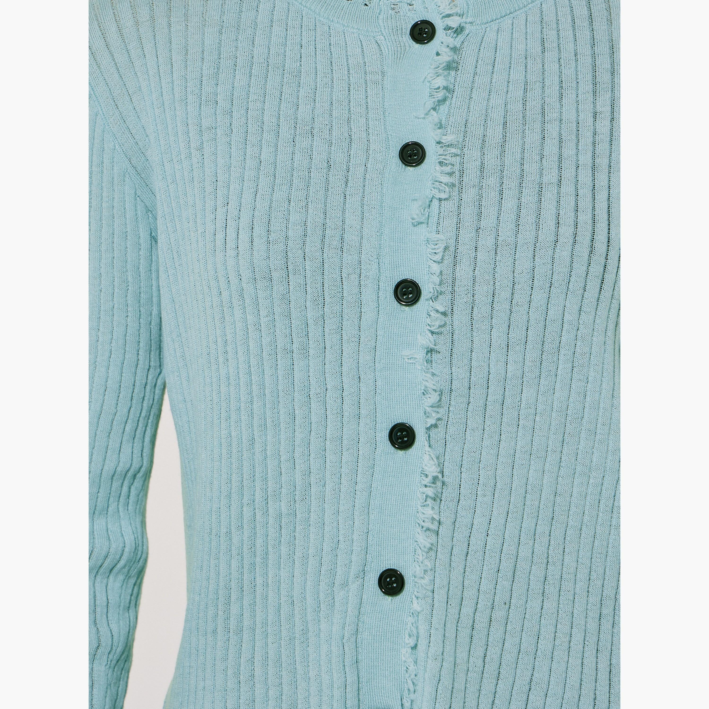 بلوزة مضلعة باكمام طويلة وحواف ممزقة-women-clothing-shirtsandblouses-blouses-image-4