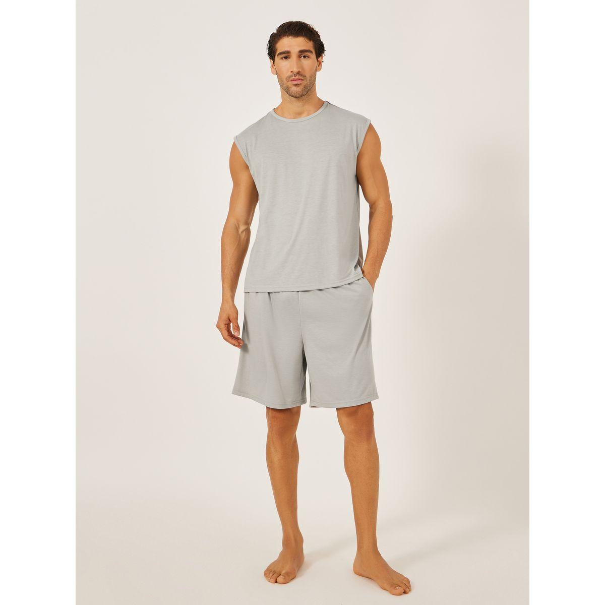 مجموعة من شورت وتيشيرت كت بياقة دائرية-men-clothing-nightwear-sets-image-1