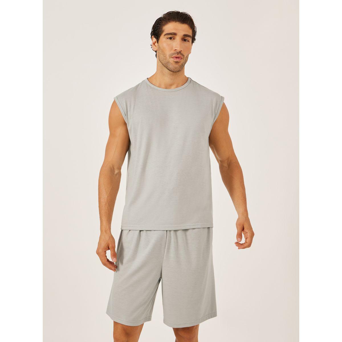 مجموعة من شورت وتيشيرت كت بياقة دائرية-men-clothing-nightwear-sets-image-2