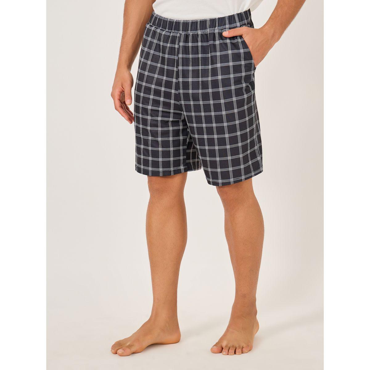 مجموعة من شورت كاروهات وتيشيرت سادة بتفاصيل جيب-men-clothing-nightwear-sets-image-4