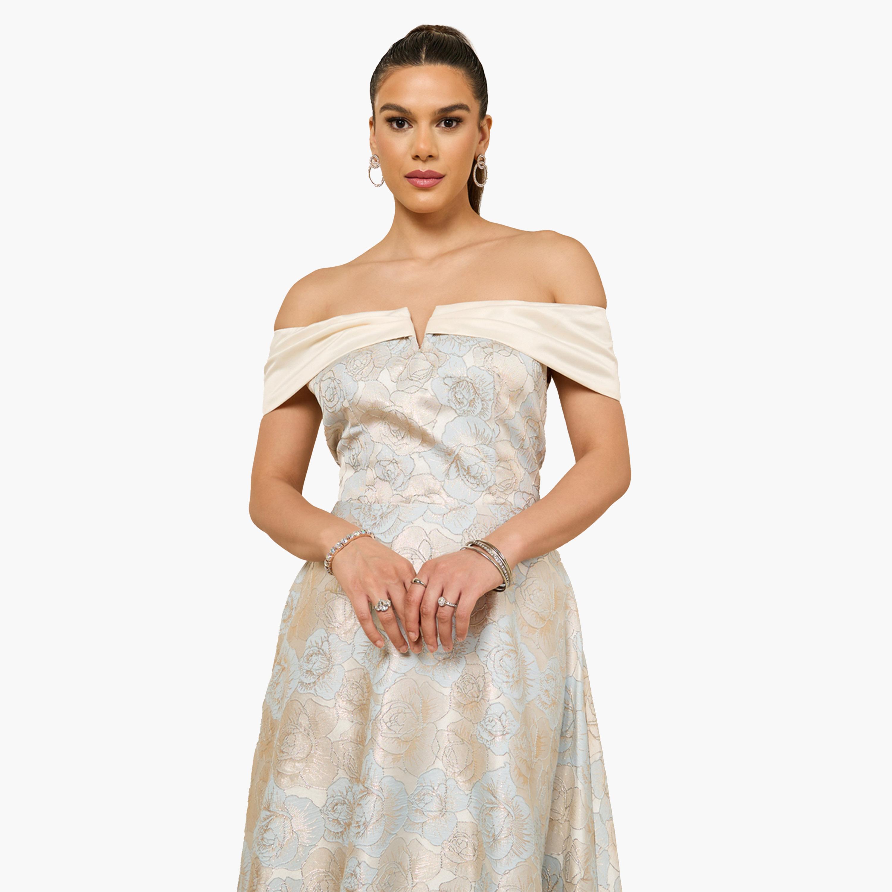 ستايلي- فستان ماكسي أزرق من قماش الجاكار المزهر، مكشوف الكتفين، بتصميم حرف A-women-clothing-dresses-image-4