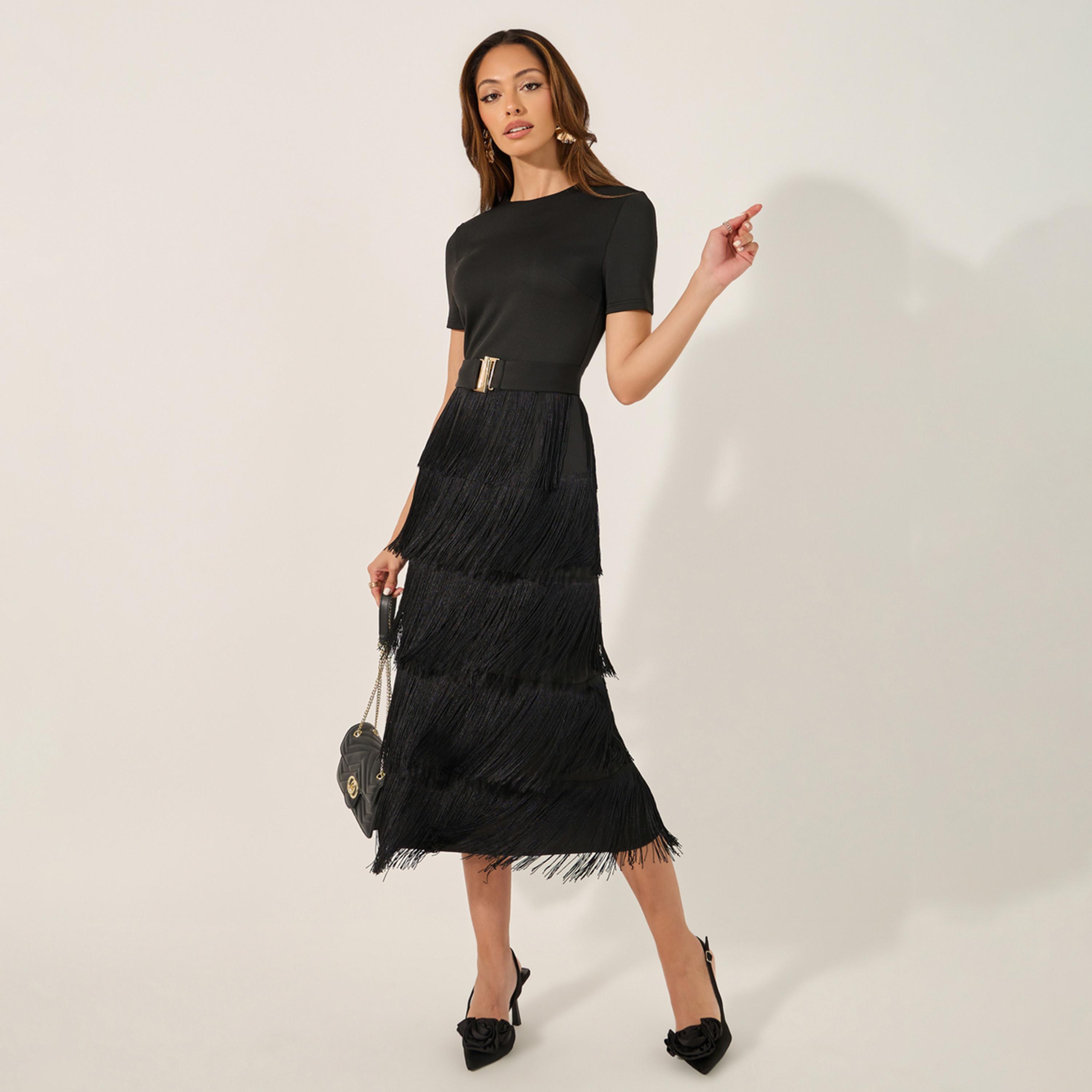 ستايلي - فستان متوسط الطول بأكمام قصيرة وحافة مزينة بشراشيب-women-clothing-dresses-image-1