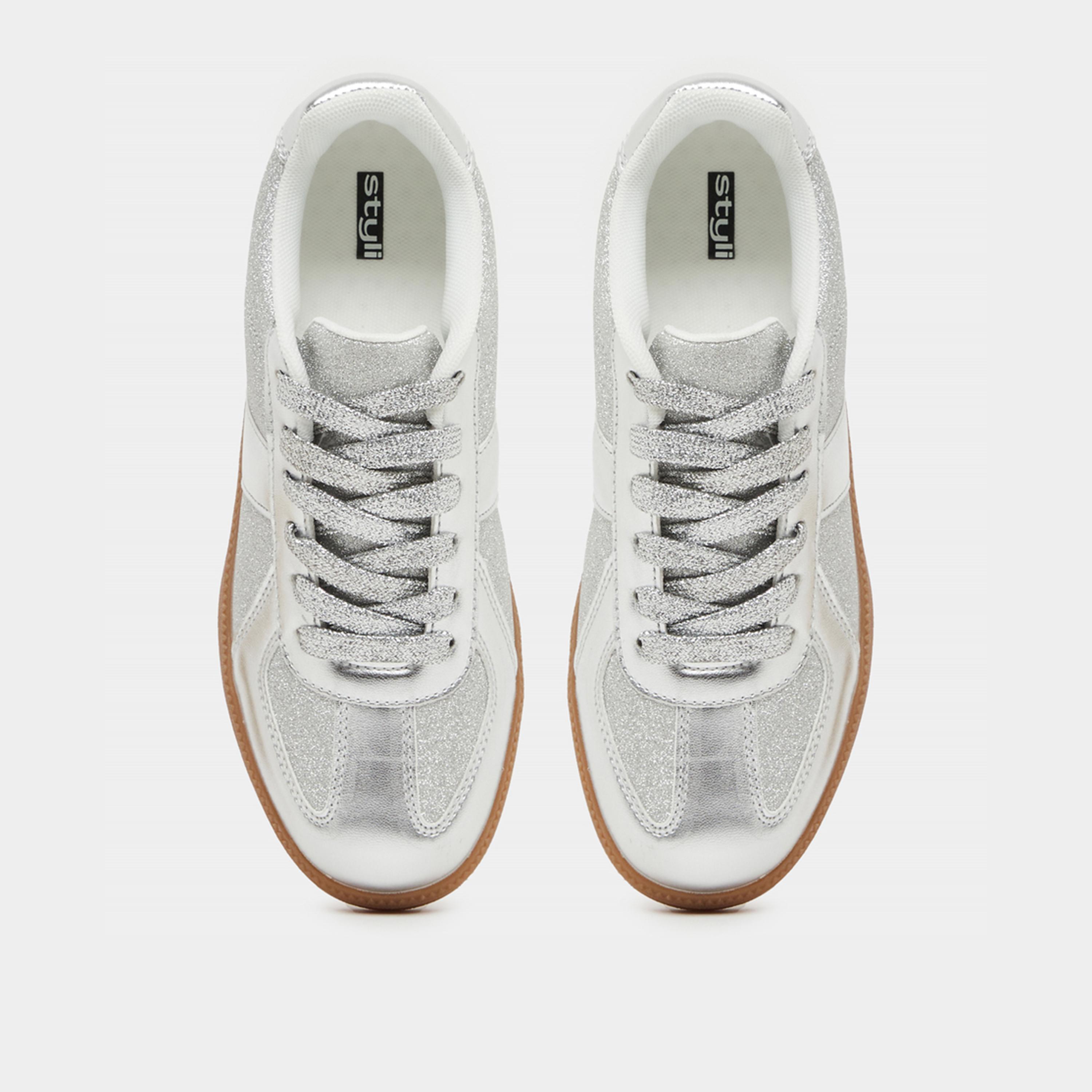 ستايلي - حذاء رياضي برباط ومزخرف بلمعة معدنية-women-shoes-sneakers-image-5