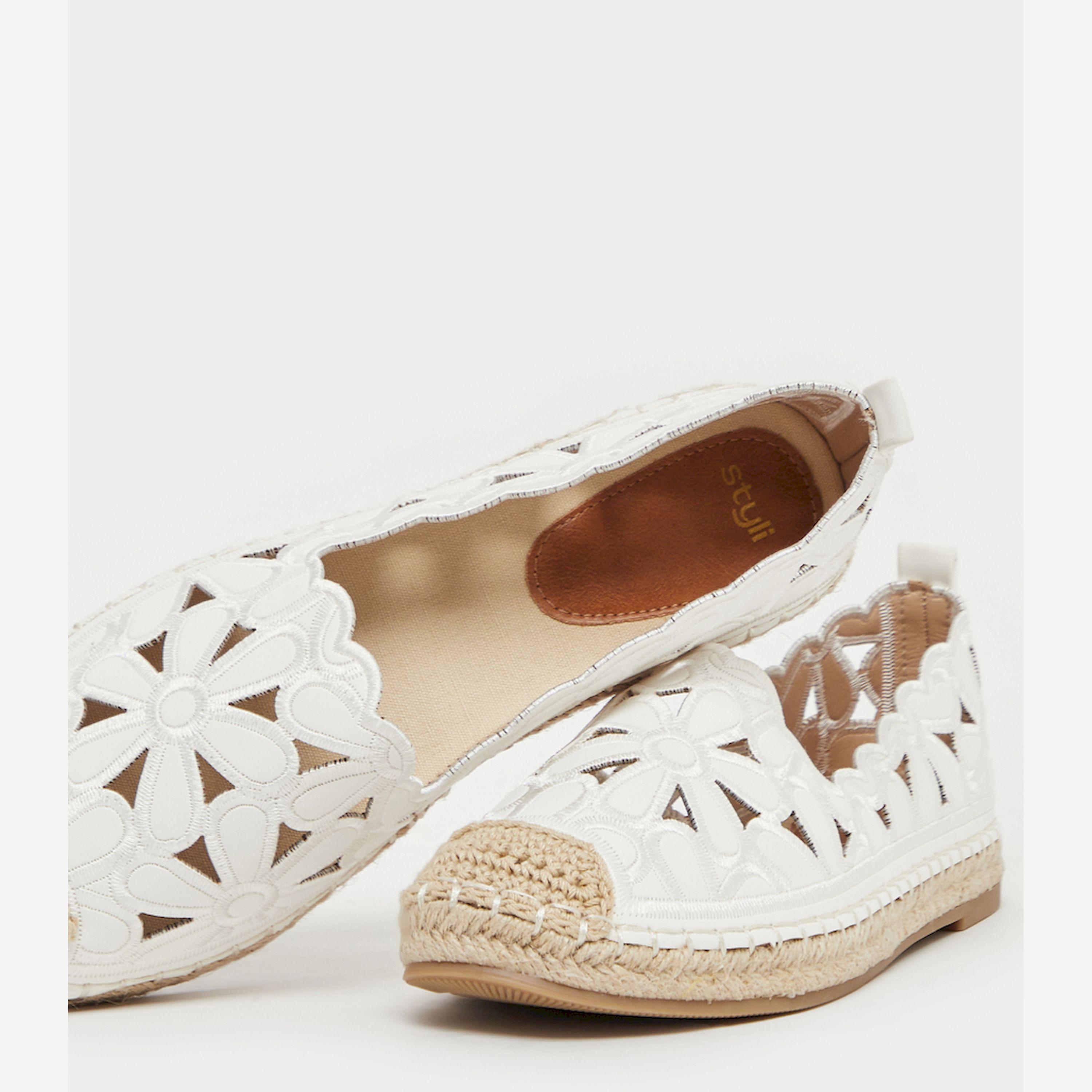 Styli Embroidered Cut Out Espadrille Shoes-women-shoes-loafersandmoccasins-image-3