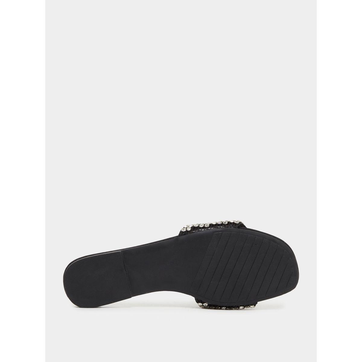 صندل فلات منمق بمقدمة مفتوحة-women-shoes-sandals-flats-image-6