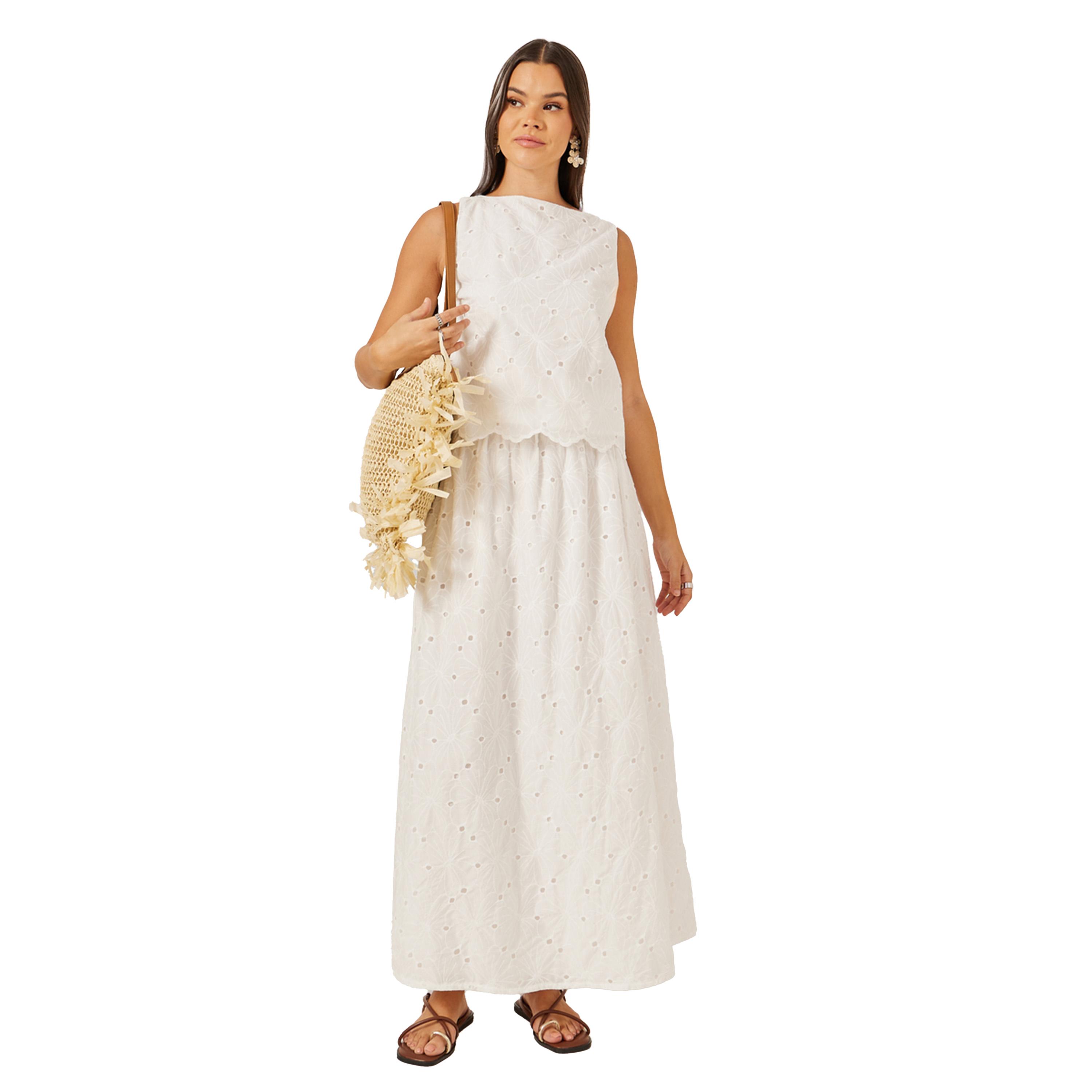 Styli Embroidered Scalloped Hem Sleeveless Top-women-clothing-shirtsandblouses-blouses-image-2