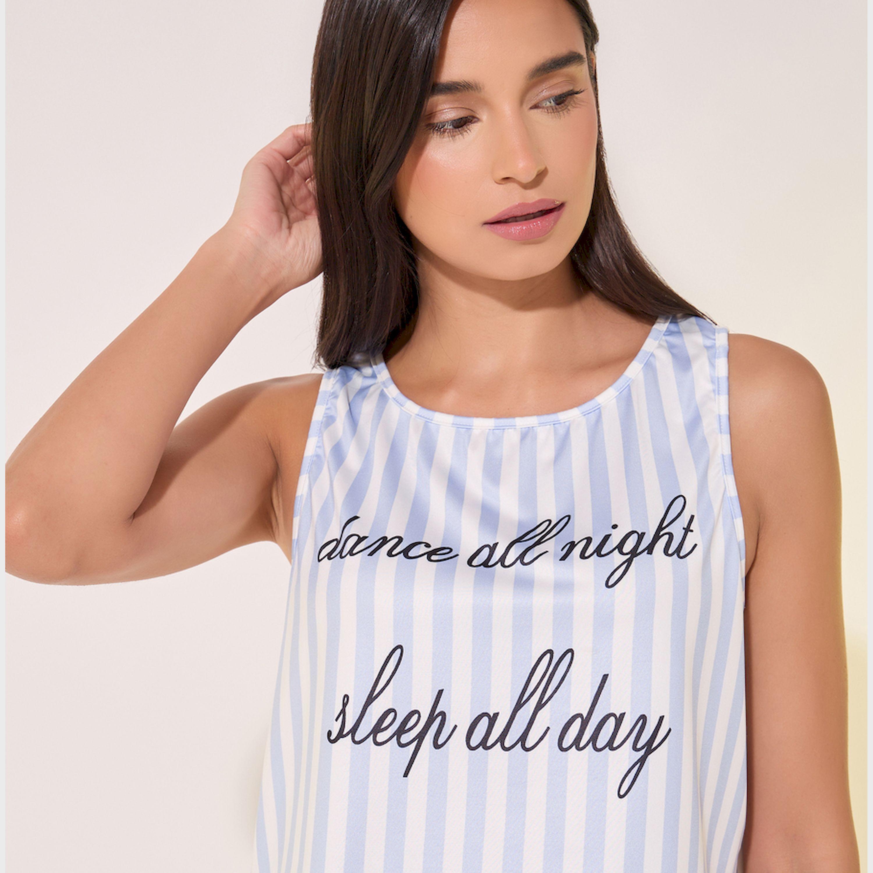 طقم من شورت بيجاما وبلوزة مخططة بطبعة كتابة-women-clothing-nightwear-pyjamas-shortsets-image-3