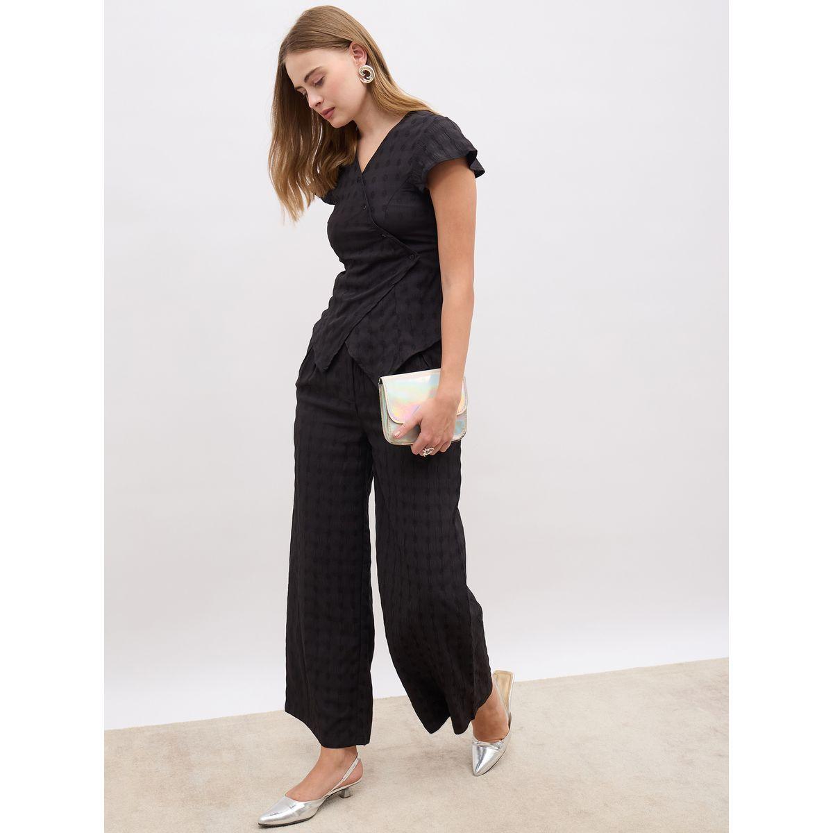 طقم منسق من بنطال بأرجل واسعة وبلوزة بحافة غير متماثلة الطول-women-clothing-coordsets-image-1