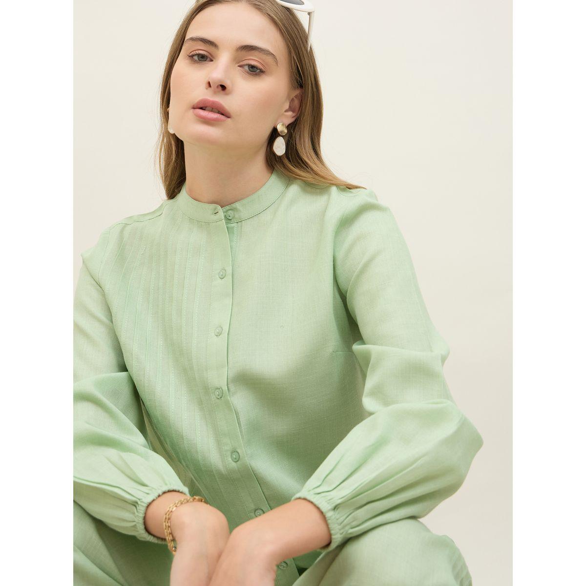 طقم منسق من بنطال وبلوزة بتفاصيل مدروزة-women-clothing-coordsets-image-4