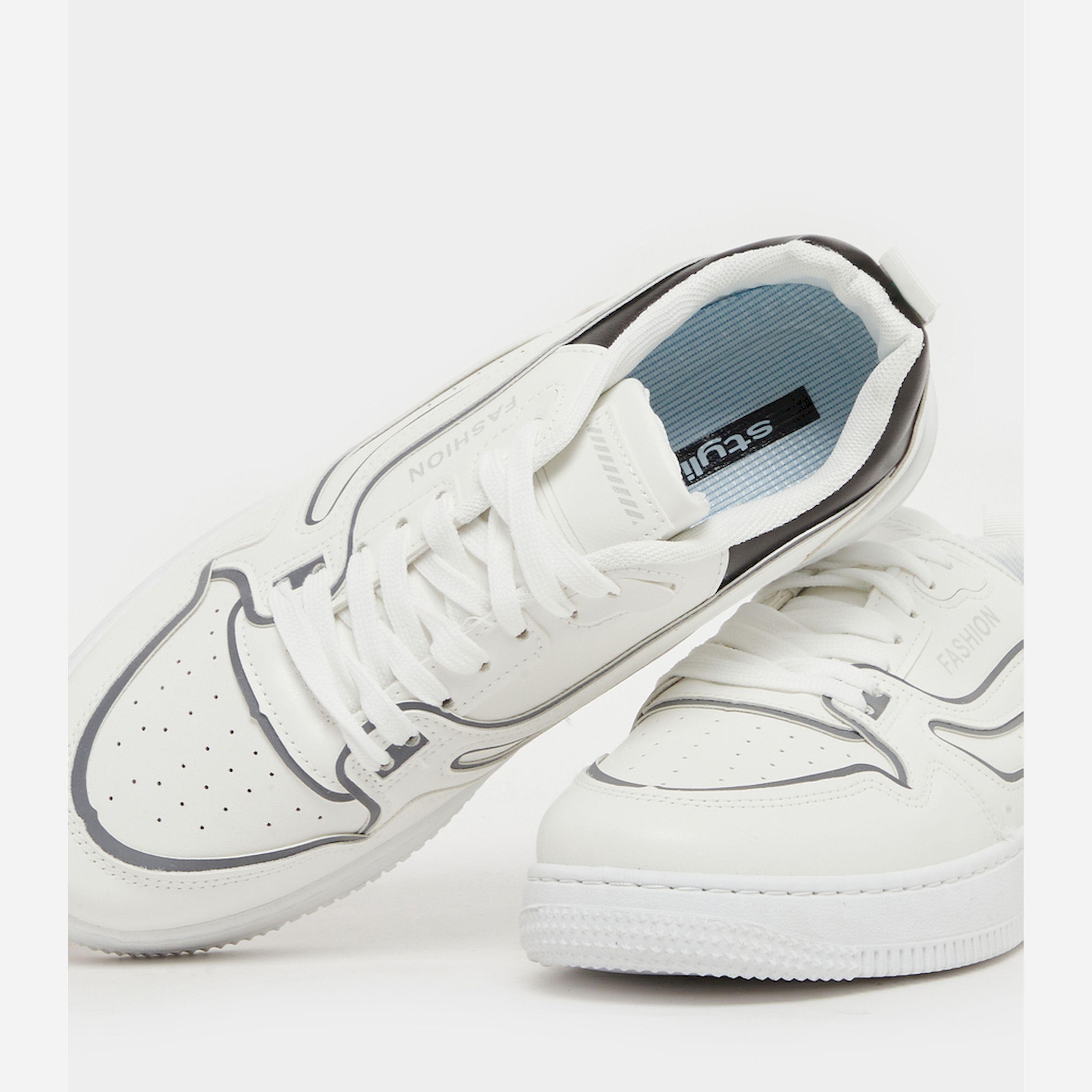 ستايلي - حذاء رياضي منخفض الرقبة ونعل سميك ورباط-men-shoes-sneakers-image-3