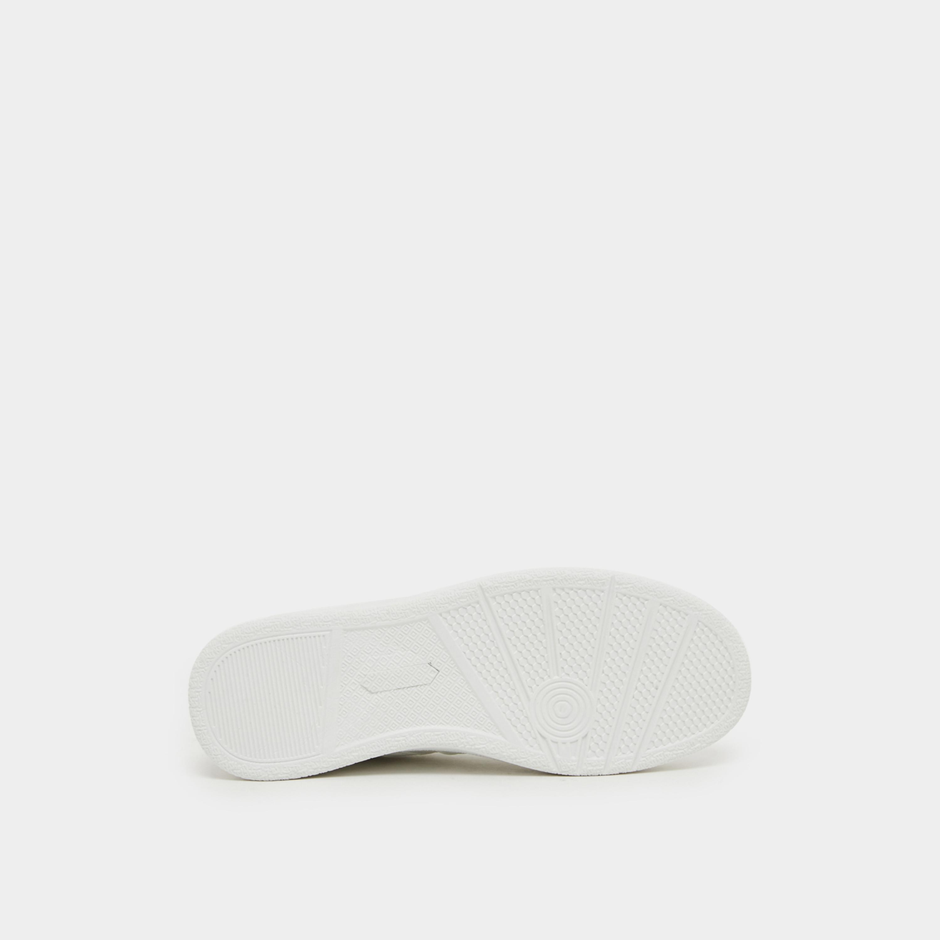 ستايلي - حذاء رياضي مخطط منخفض الرقبة برباط-men-shoes-sneakers-image-6