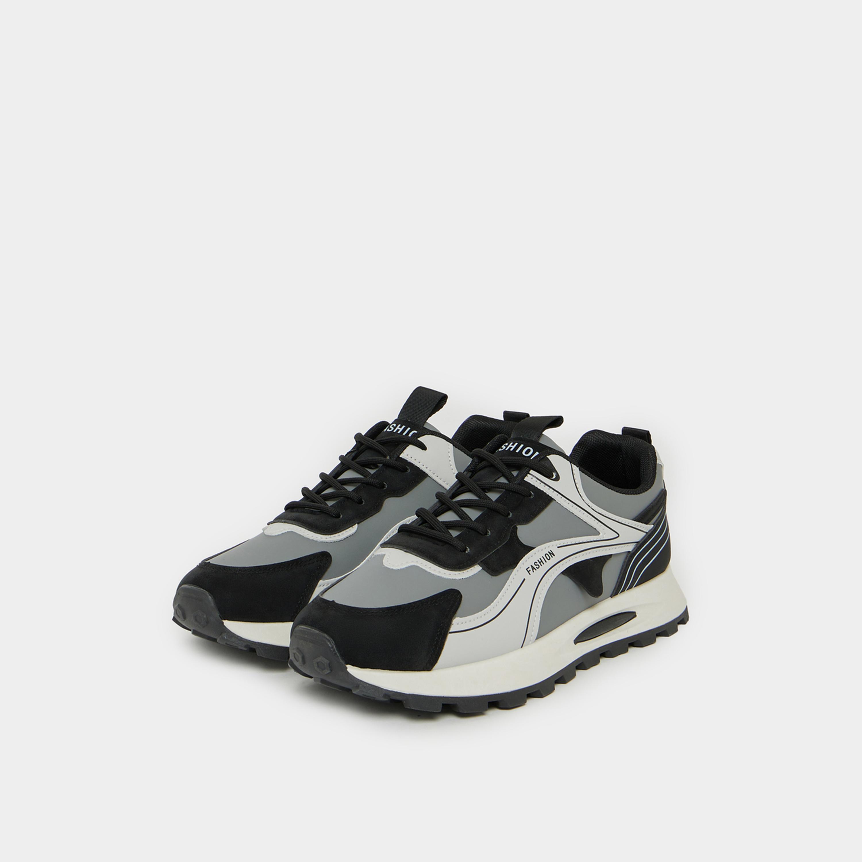 ستايلي - حذاء رياضي خفيف الوزن يسمح بالتنفس برباط-men-shoes-sneakers-image-2