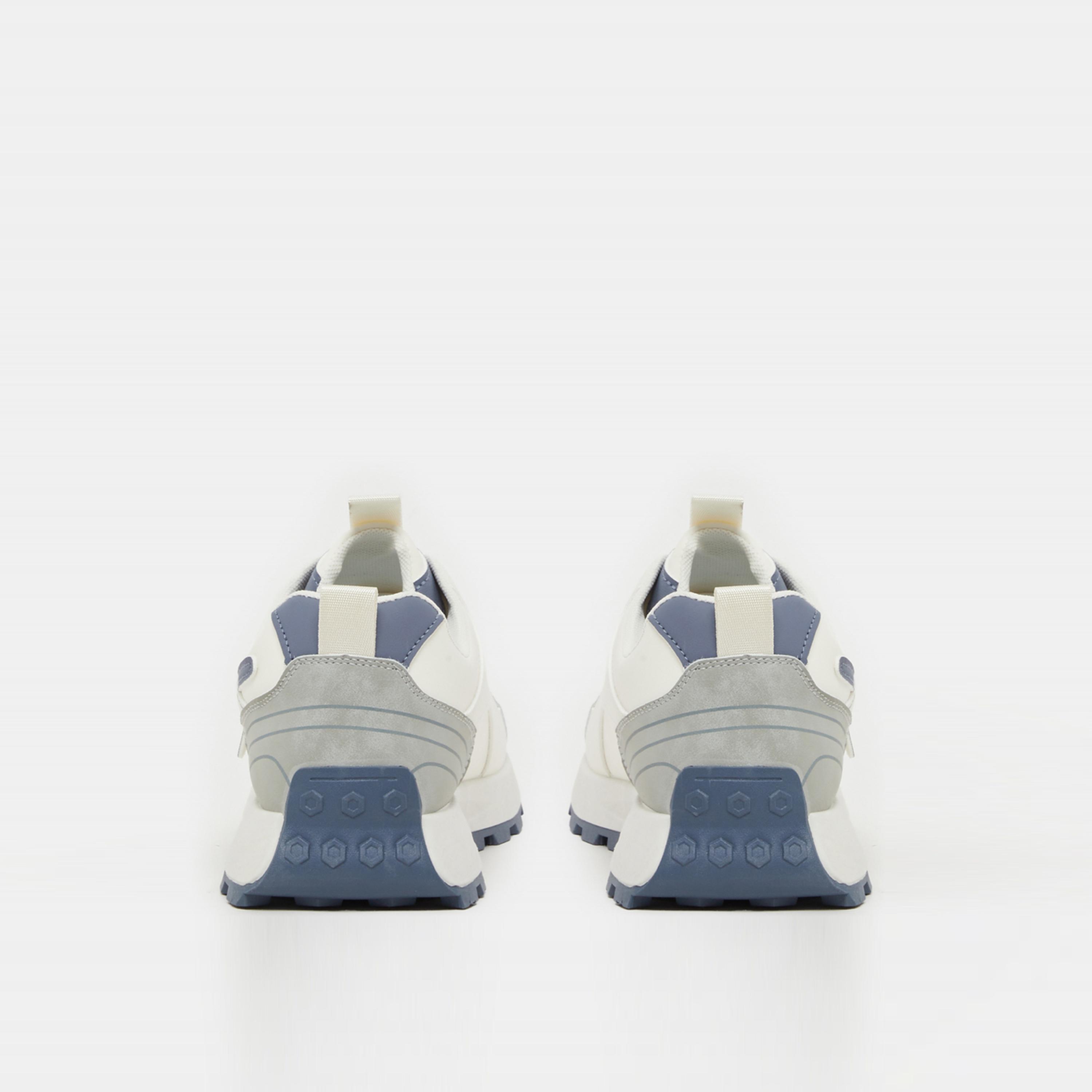 ستايلي - حذاء رياضي خفيف الوزن يسمح بالتنفس برباط-men-shoes-sneakers-image-4