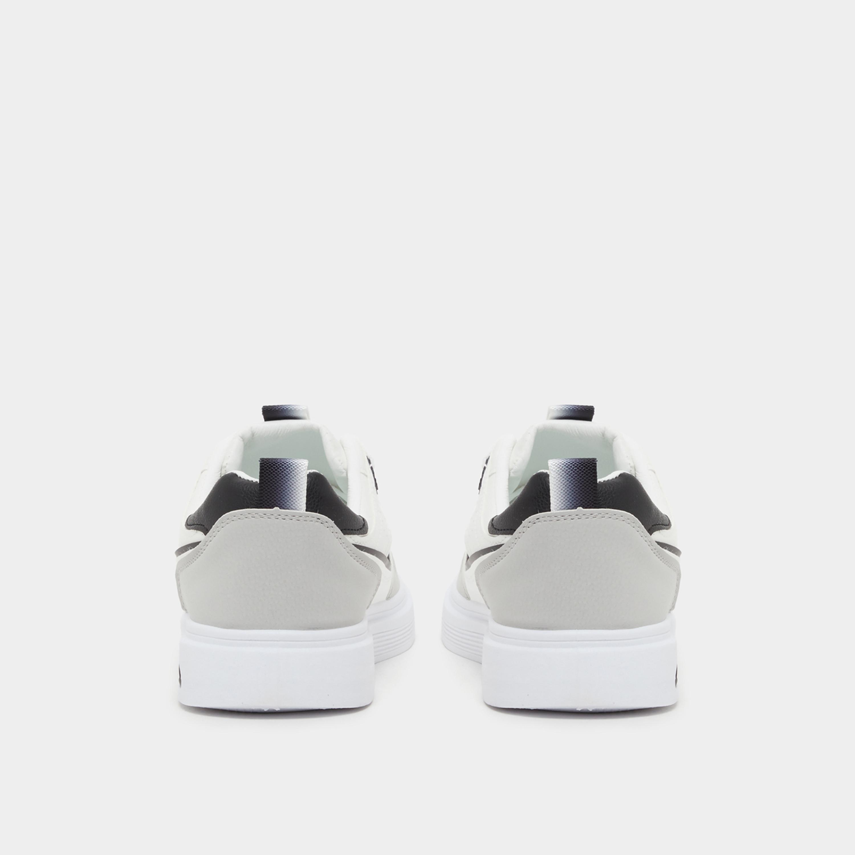 ستايلي - حذاء رياضي بألوان متباينة ذو نعل سميك ورباط-men-shoes-sneakers-image-4