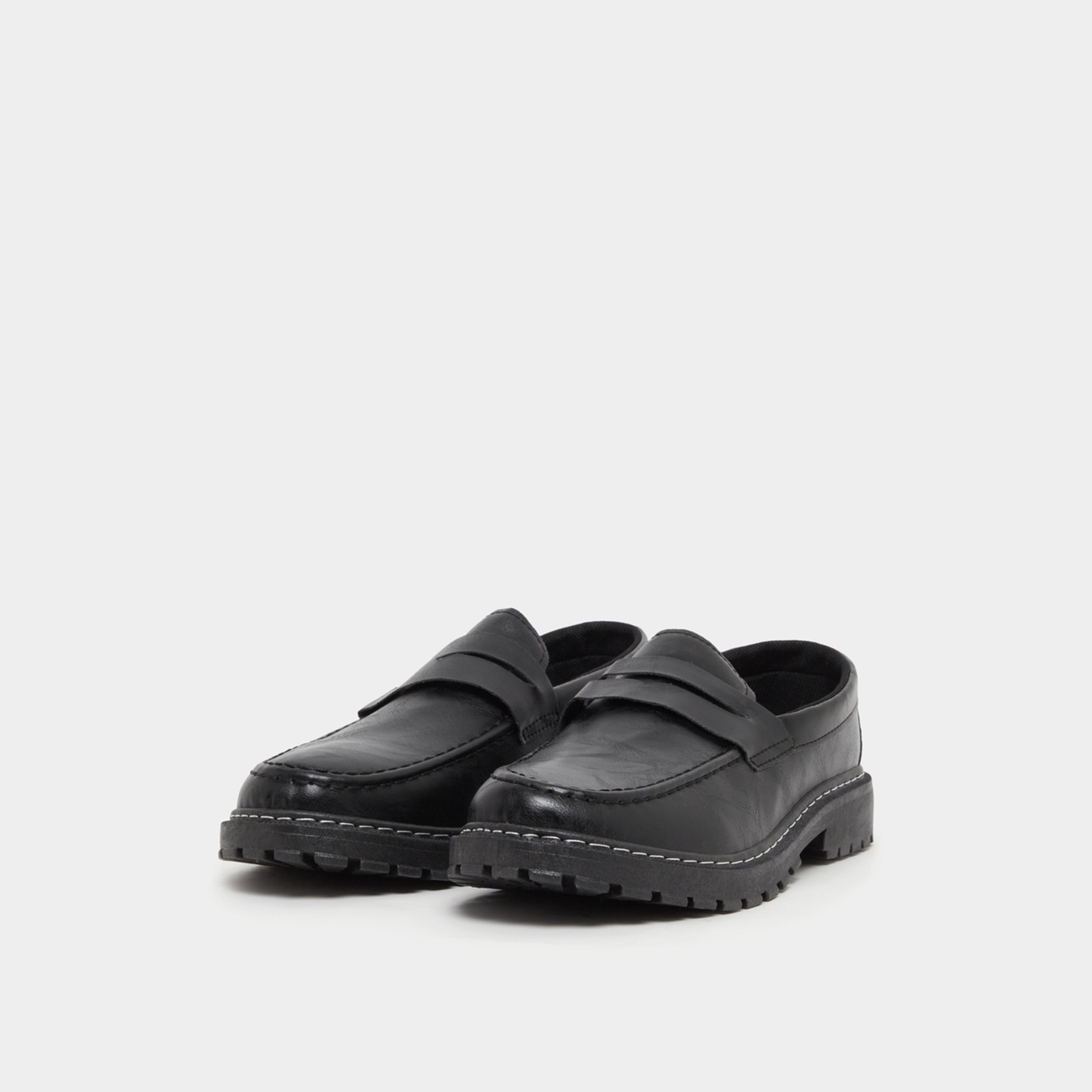 Styli Solid Slip On Loafers-men-shoes-loafersandmoccasins-image-2