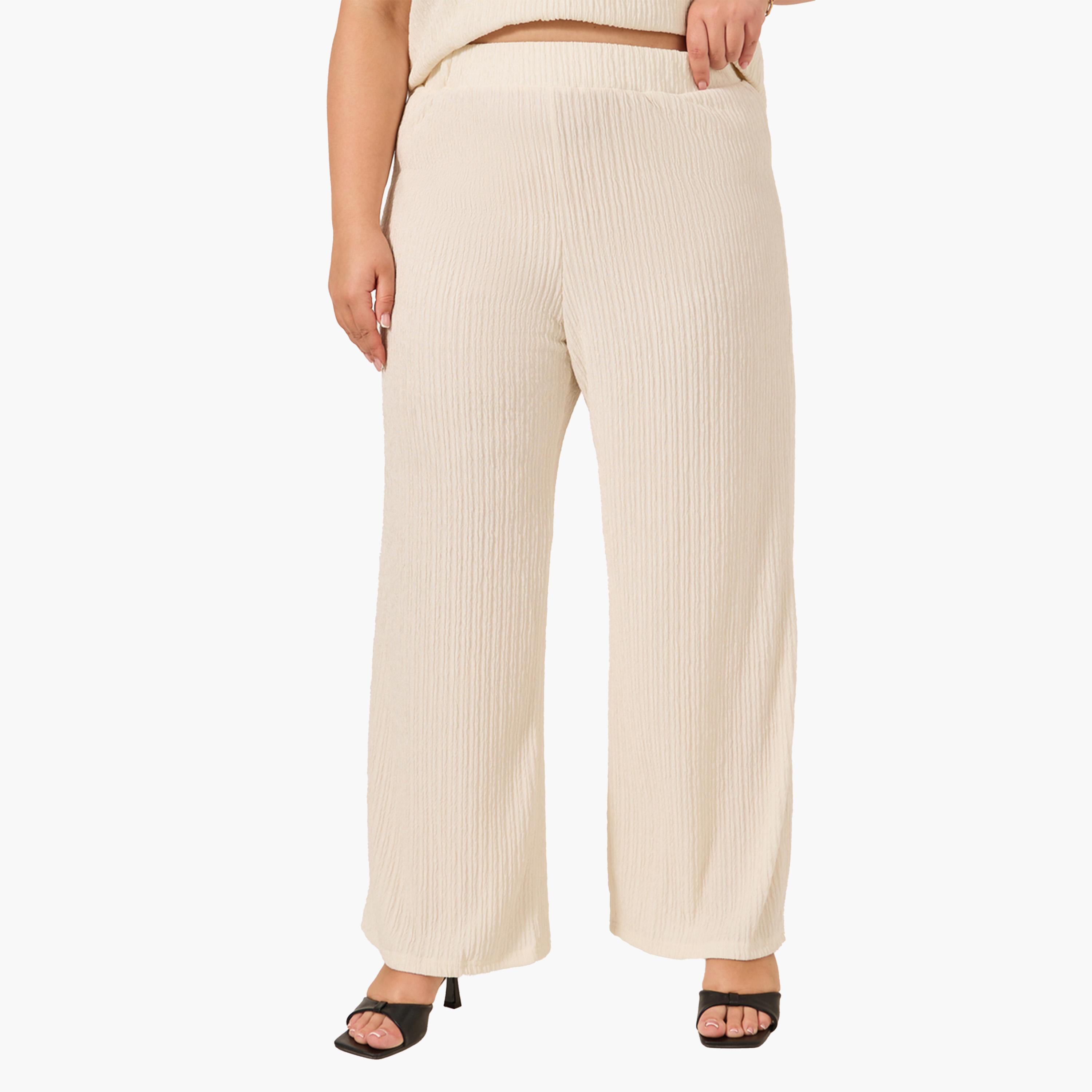 Styli Plus Size Crinkle Knit Short Sleeve Top and Straight Leg Pants Co-Ords-women-clothing-coordsets-image-5
