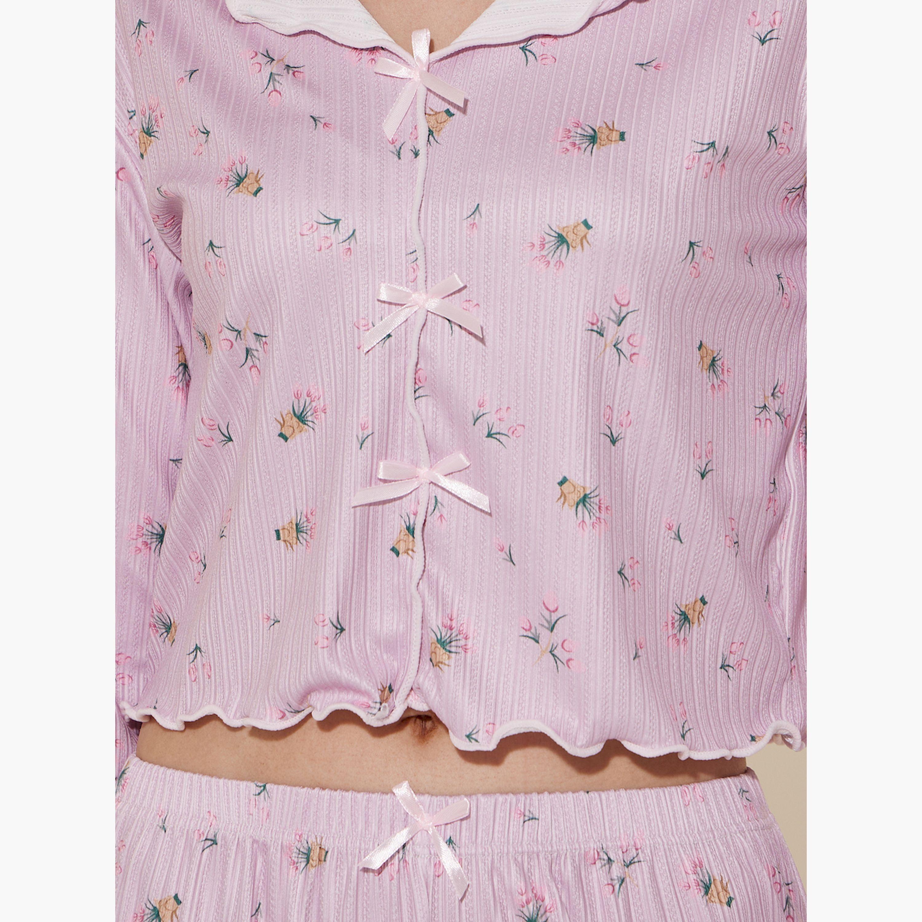 ستايلي - طقم بنطال بيجامة وقميص مضلع بطبعة زهور وحافة متعرجة-women-clothing-nightwear-pyjamas-longsets-image-4