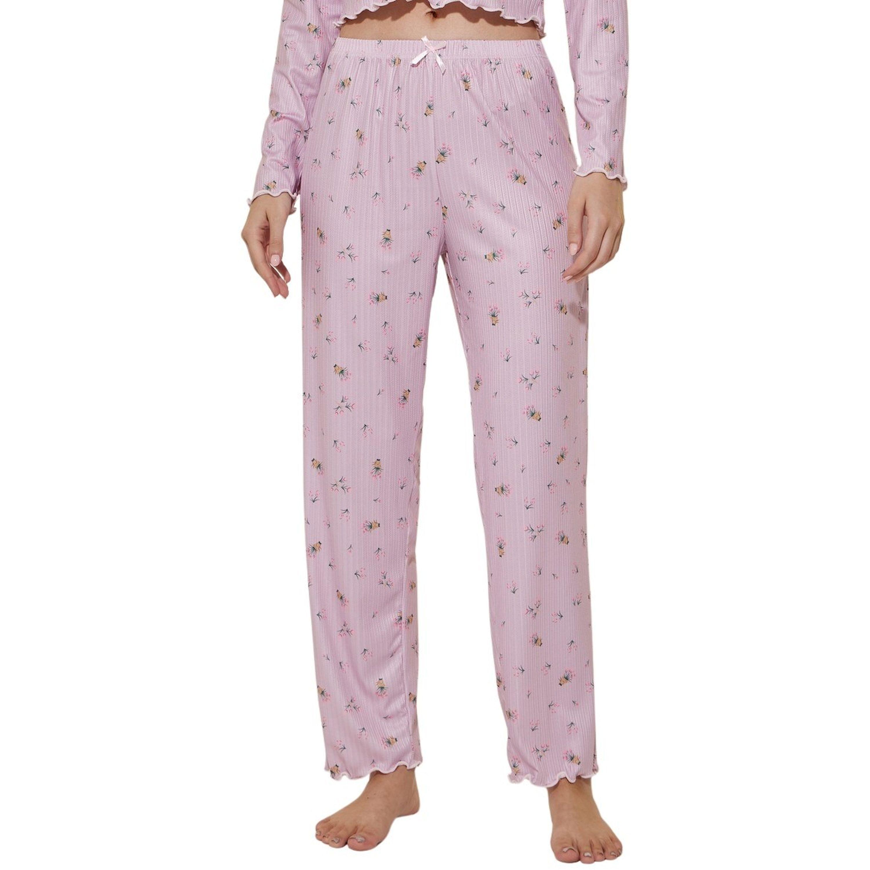 ستايلي - طقم بنطال بيجامة وقميص مضلع بطبعة زهور وحافة متعرجة-women-clothing-nightwear-pyjamas-longsets-image-6