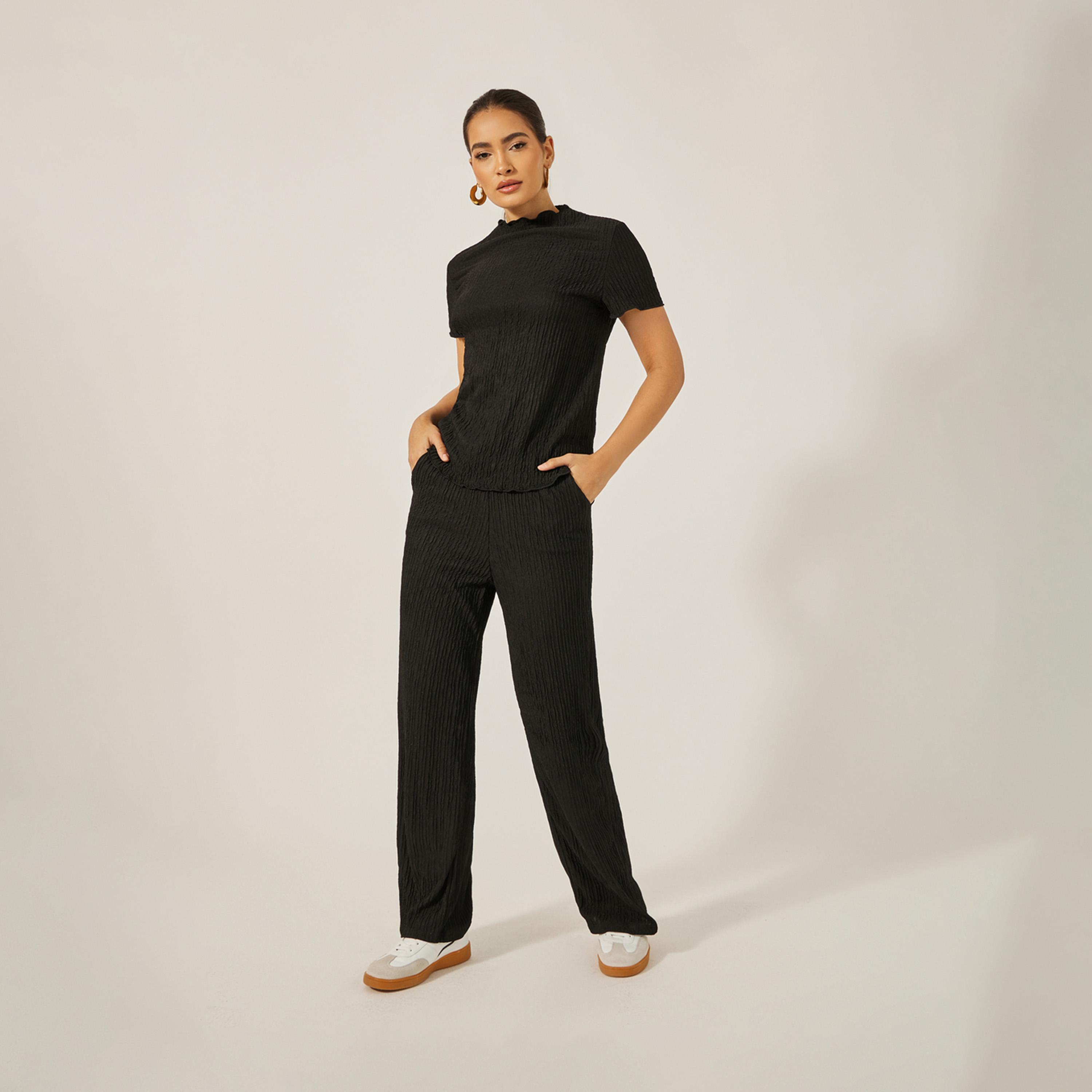 ستايلي - قميص برقبة عالية مع بنطلون واسع الساق-women-clothing-coordsets-image-2