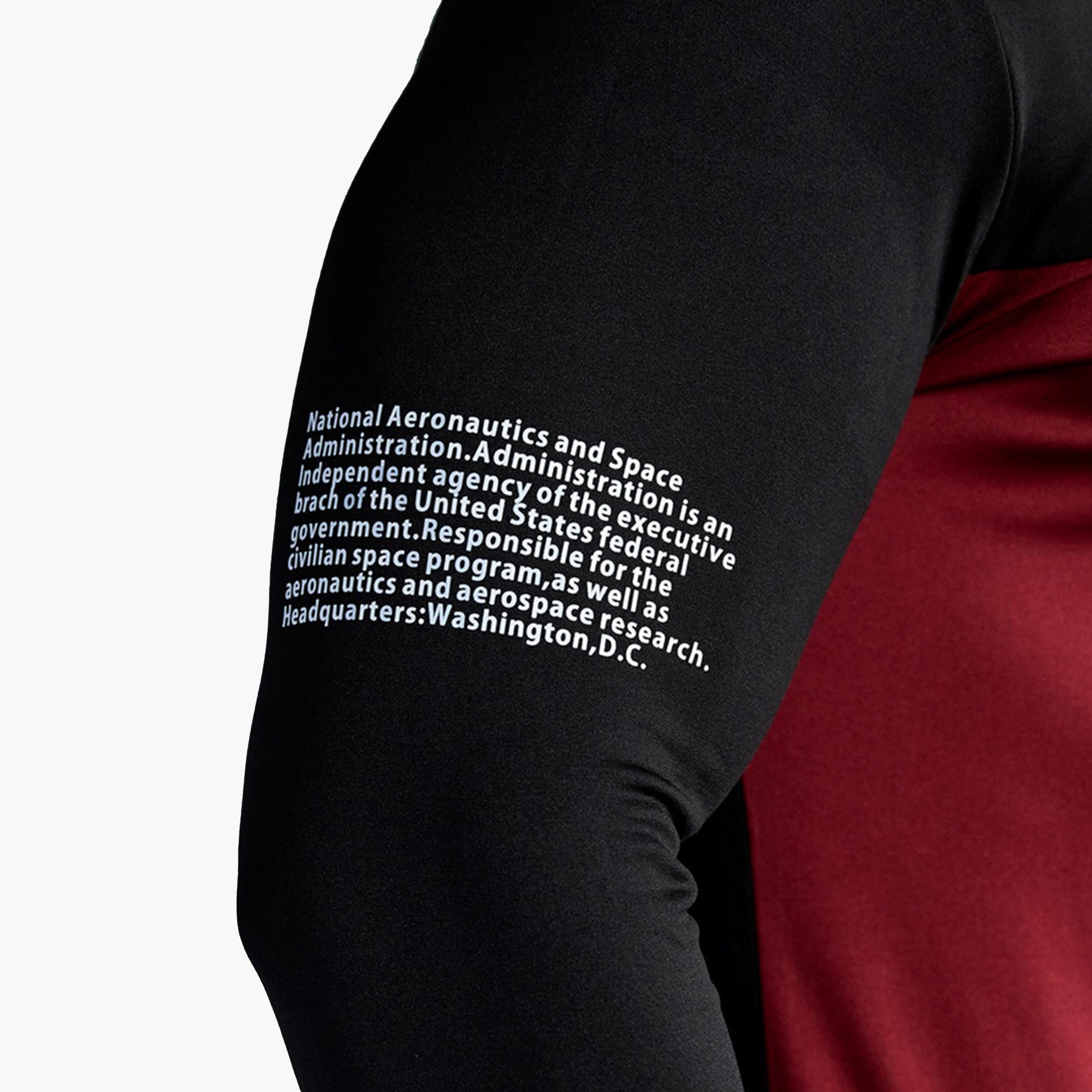 تيشيرت بنمط كتل الالوان وياقة هودي مع أكمام طويلة-men-clothing-sportswearandactivewear-tshirtsandpolos-image-3