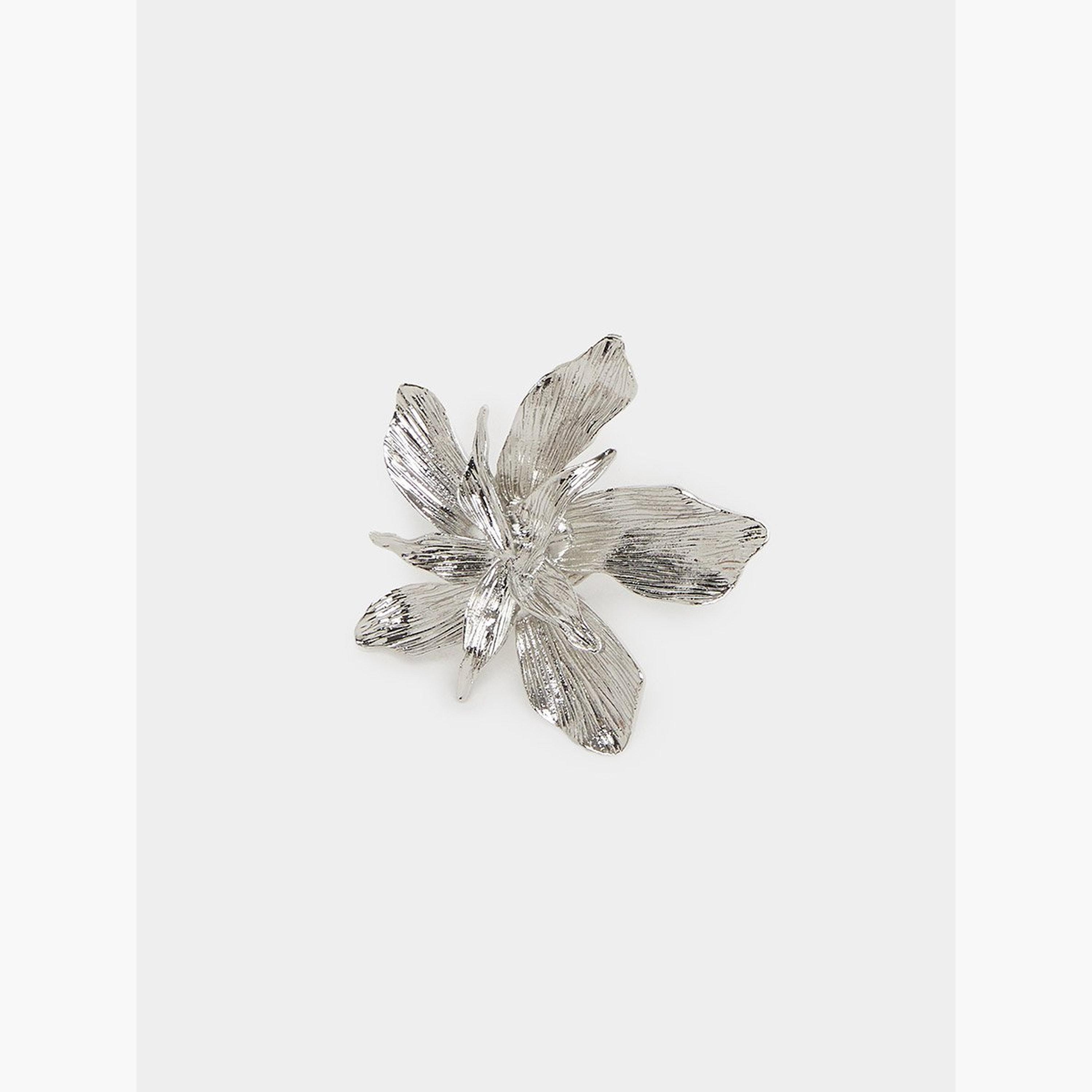 Styli Textured Flower Accent Ring-women-watchesandjewellery-jewellery-rings-image-1